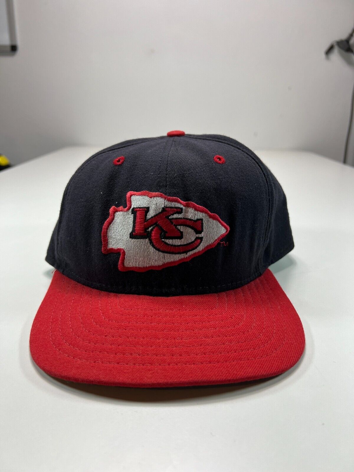 Vintage 90s Kansas City Chiefs NFL Embroidered Logo Snapback Hat OSFA