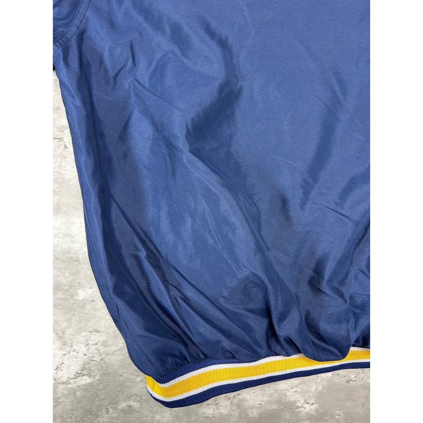 Vintage 90s Michigan Wolverines NCAA Embroidered Windbreaker Jacket Size XL