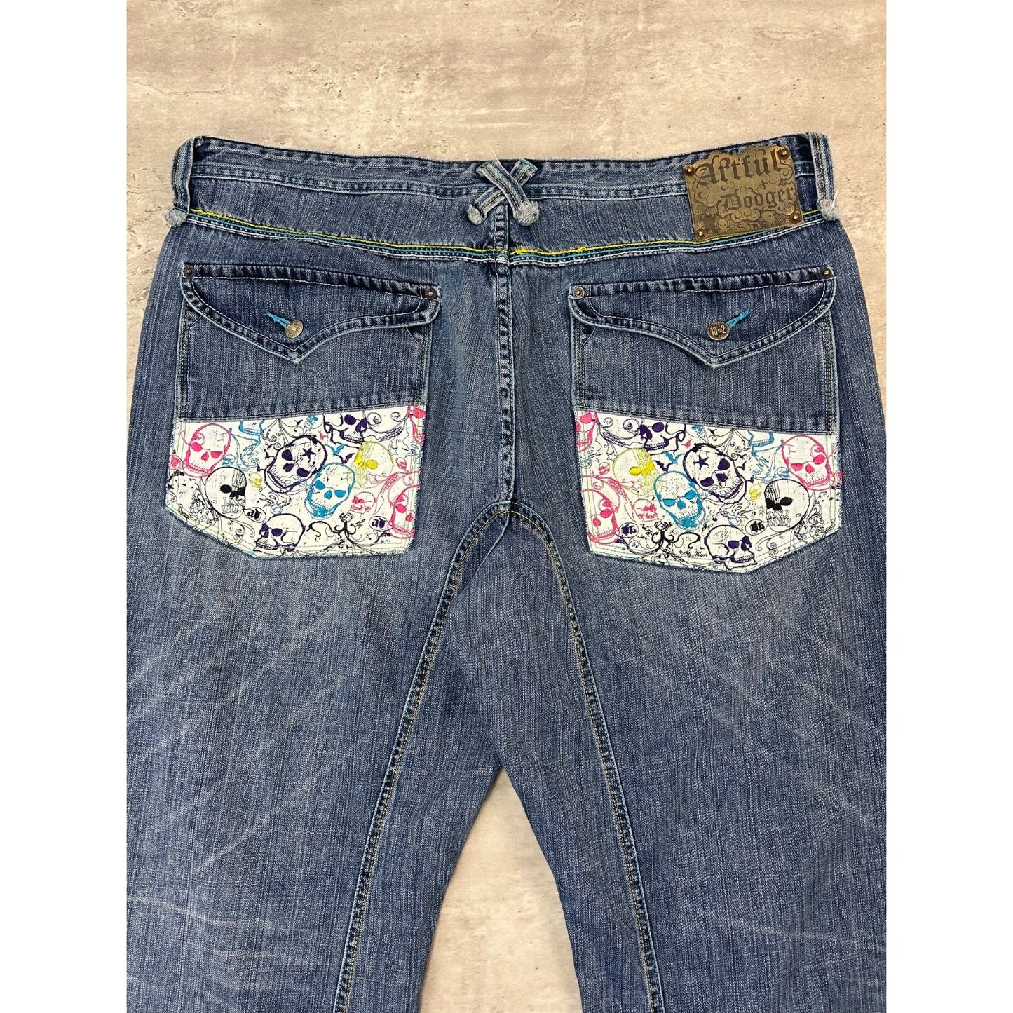 Vintage Y2K Artful Dodger Baggy Fit Medium Wash Denim Skull Pocket Pants Size 42