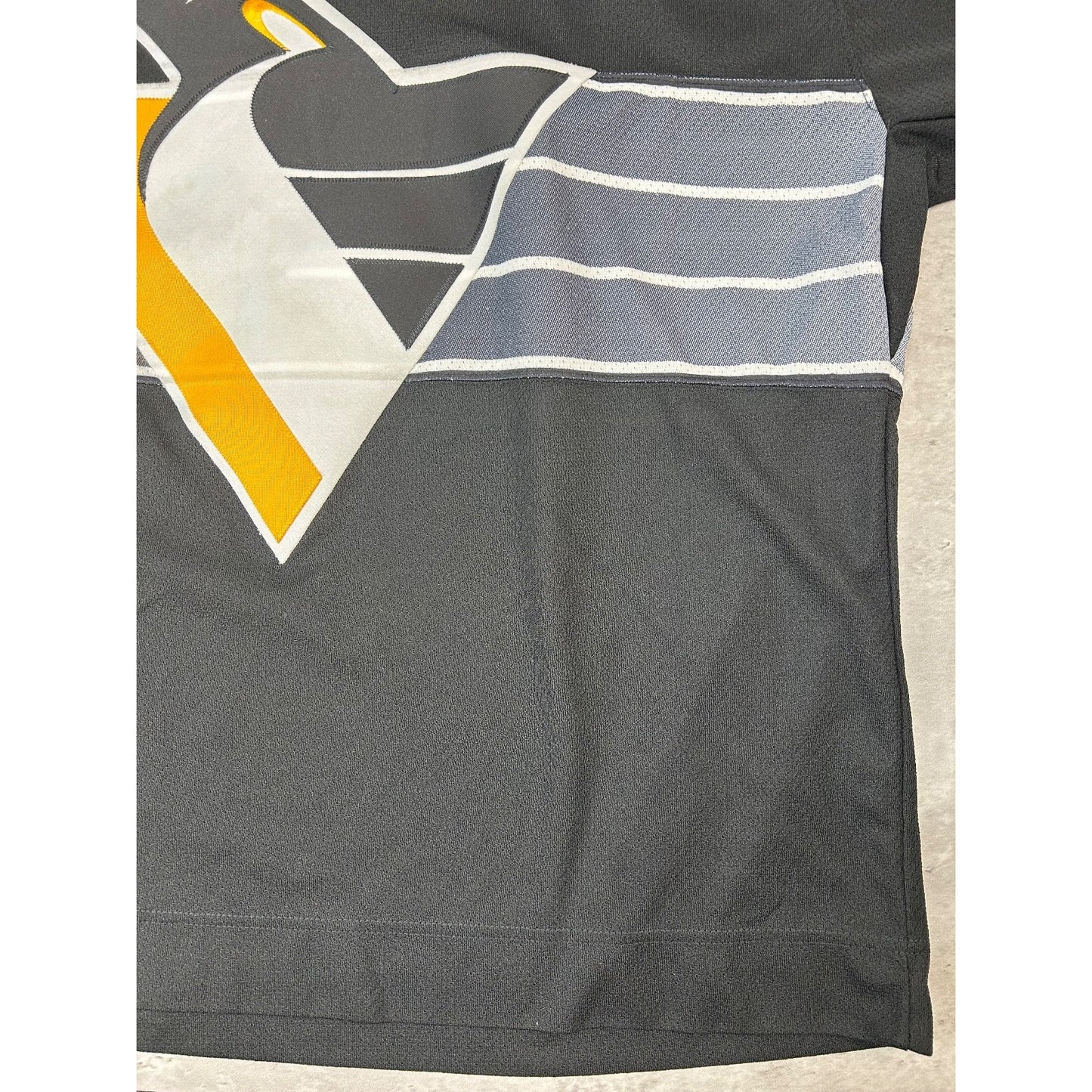 Vintage 90s Pittsburgh Penguins NHL Stitched CCM Hockey Jersey Size XL