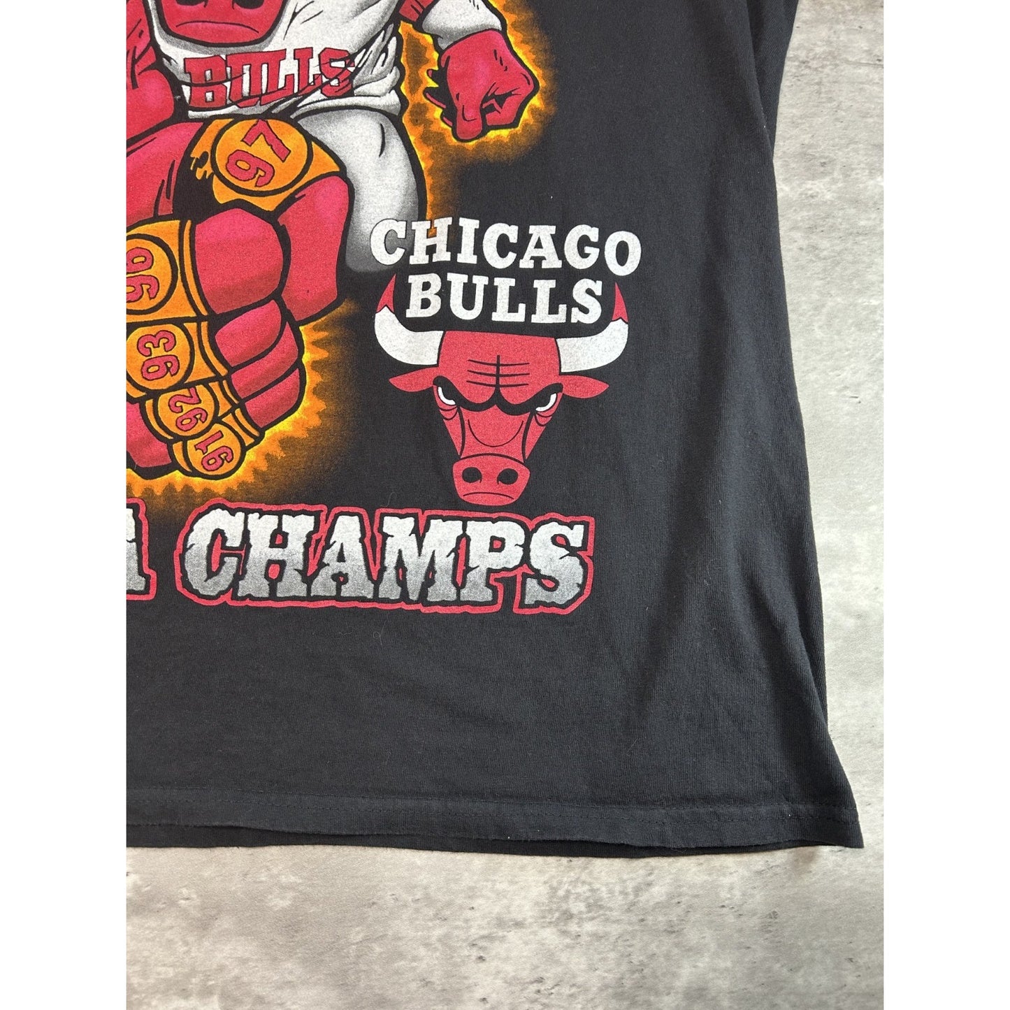 Vintage 1997 Chicago Bears NBA Champs Cartoon Mascot Graphic T-Shirt Size XL