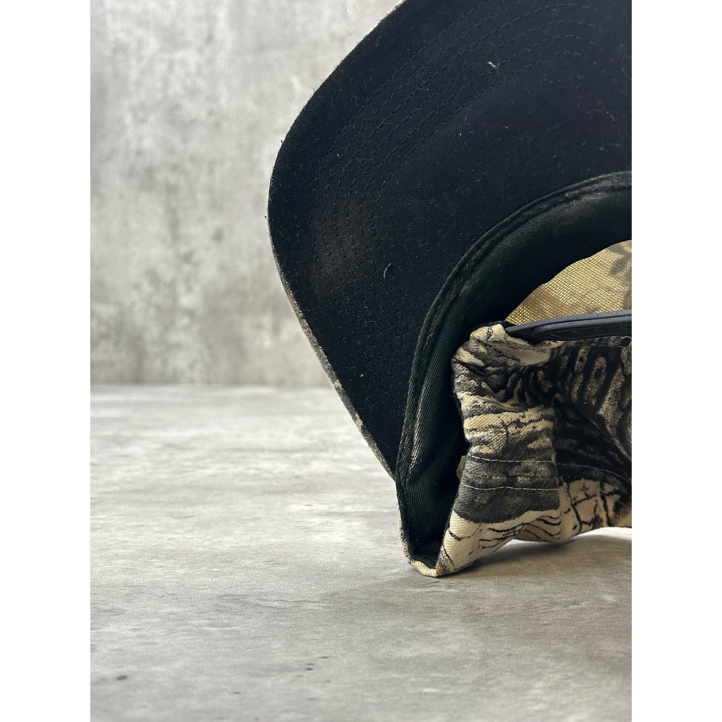 Vintage Daystone Tree Camp Hunting Snapback Hat OSFA