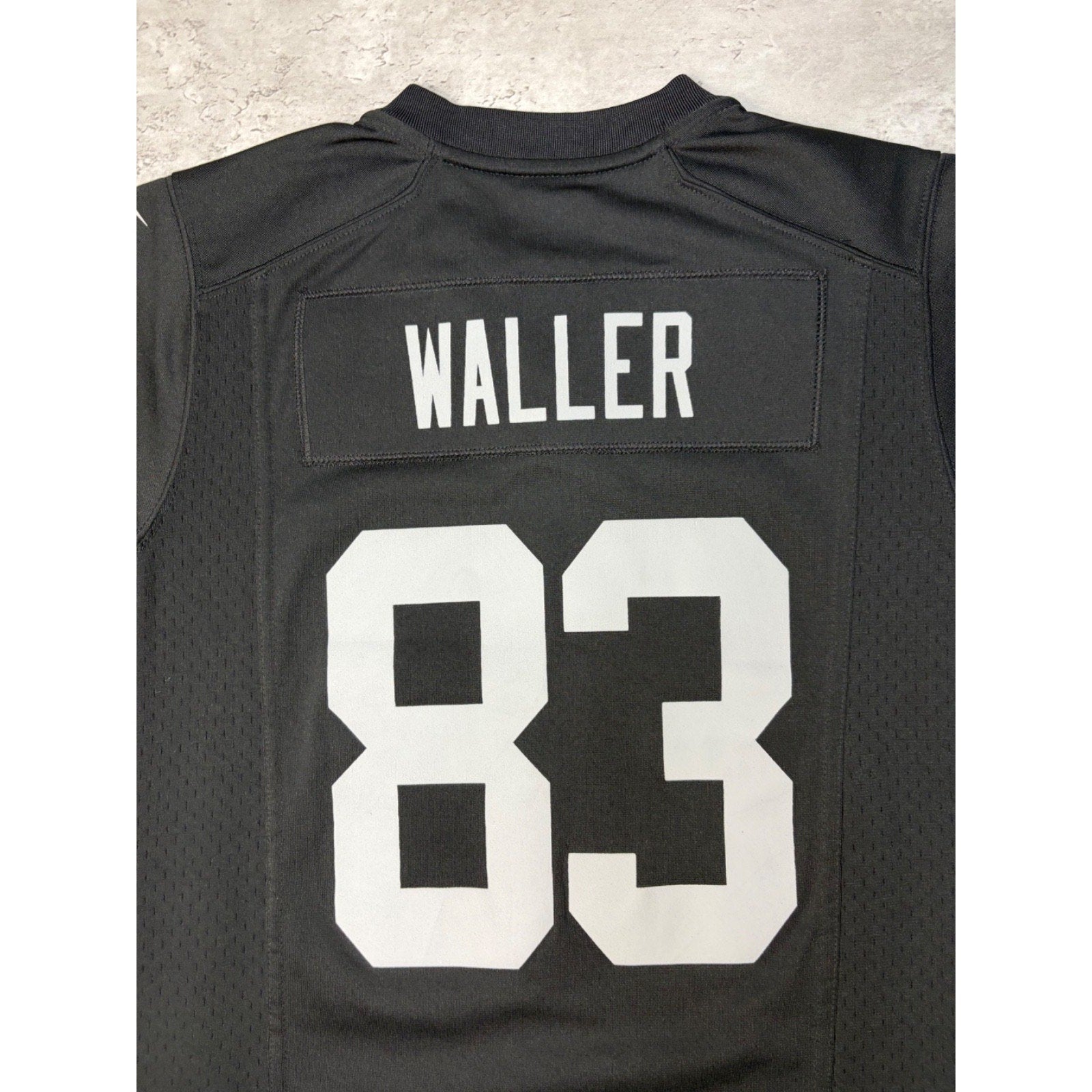 Darren Waller #83 Las Vegas Raiders NFL Nike Football Jersey Size Small YOUTH
