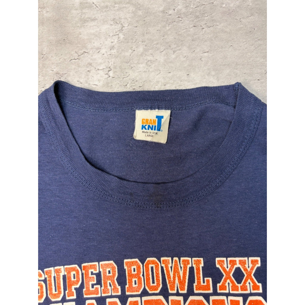 Vintage 1985 Chicago Bears NFL Super Bowl XX Champs Helmet T-Shirt Size Large