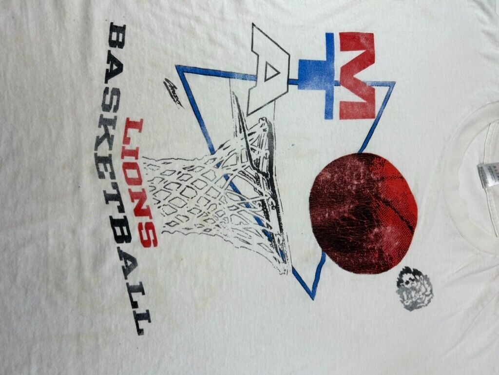 Vintage 90s MTA Lions Basketball Collegiate Graphic T-Shirt Size XL