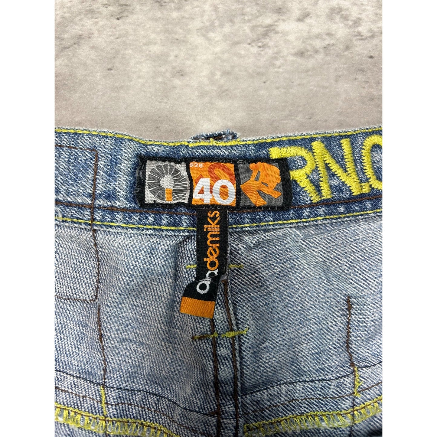 Vintage Y2K Akademiks Light Wash Baggy Fit Denim Pants Size 40 Blue