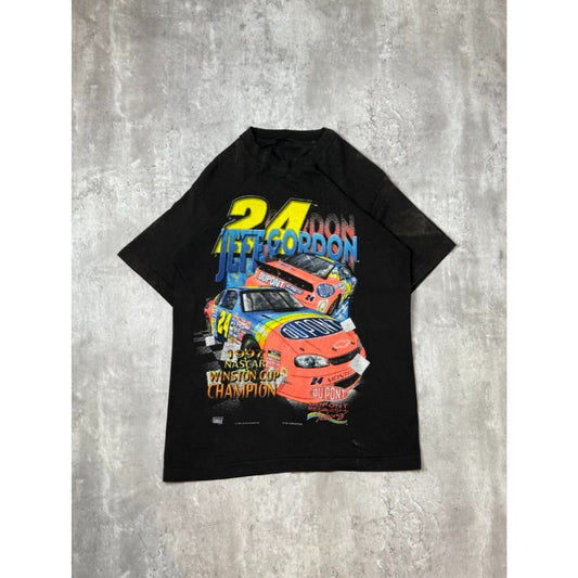 Vintage 1997 Jeff Gordon #24 Dupont Racing Nascar Graphic T-Shirt Size Medium