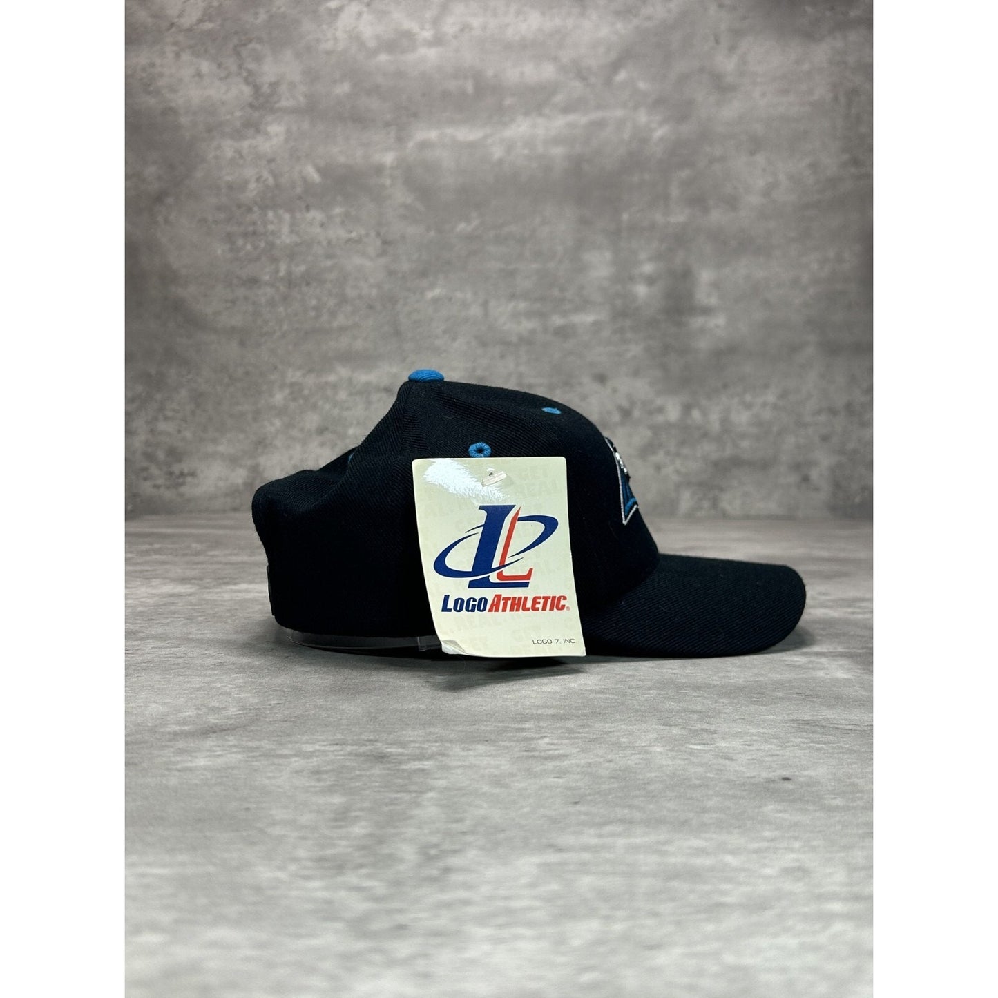 Vintage 90s Carolina Panthers NFL Logo Athletics Plain Logo Snapback Hat OSFA