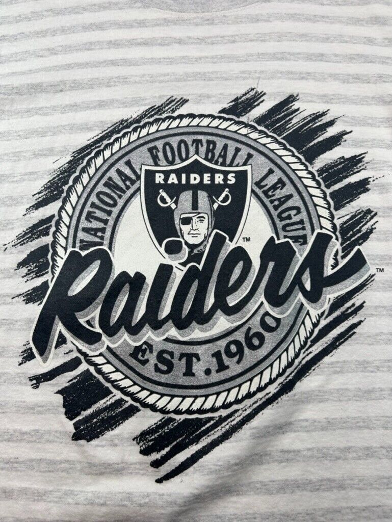 Vintage 90s Oakland Raiders NFL Graphic Crest Striped T-Shirt Size Large