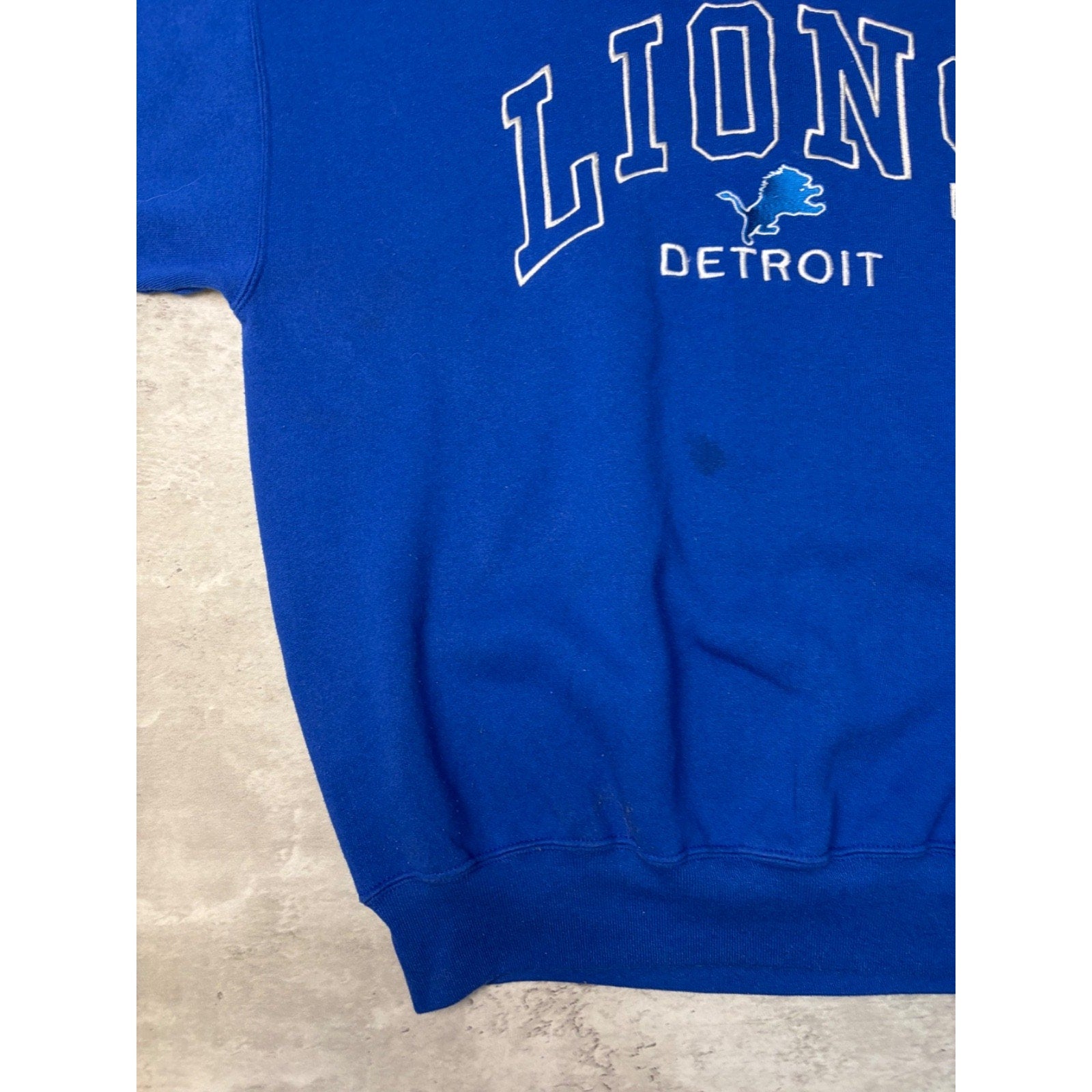 Vintage Detroit Lions NFL Embroidered Arc Spellout Sweatshirt Size Large