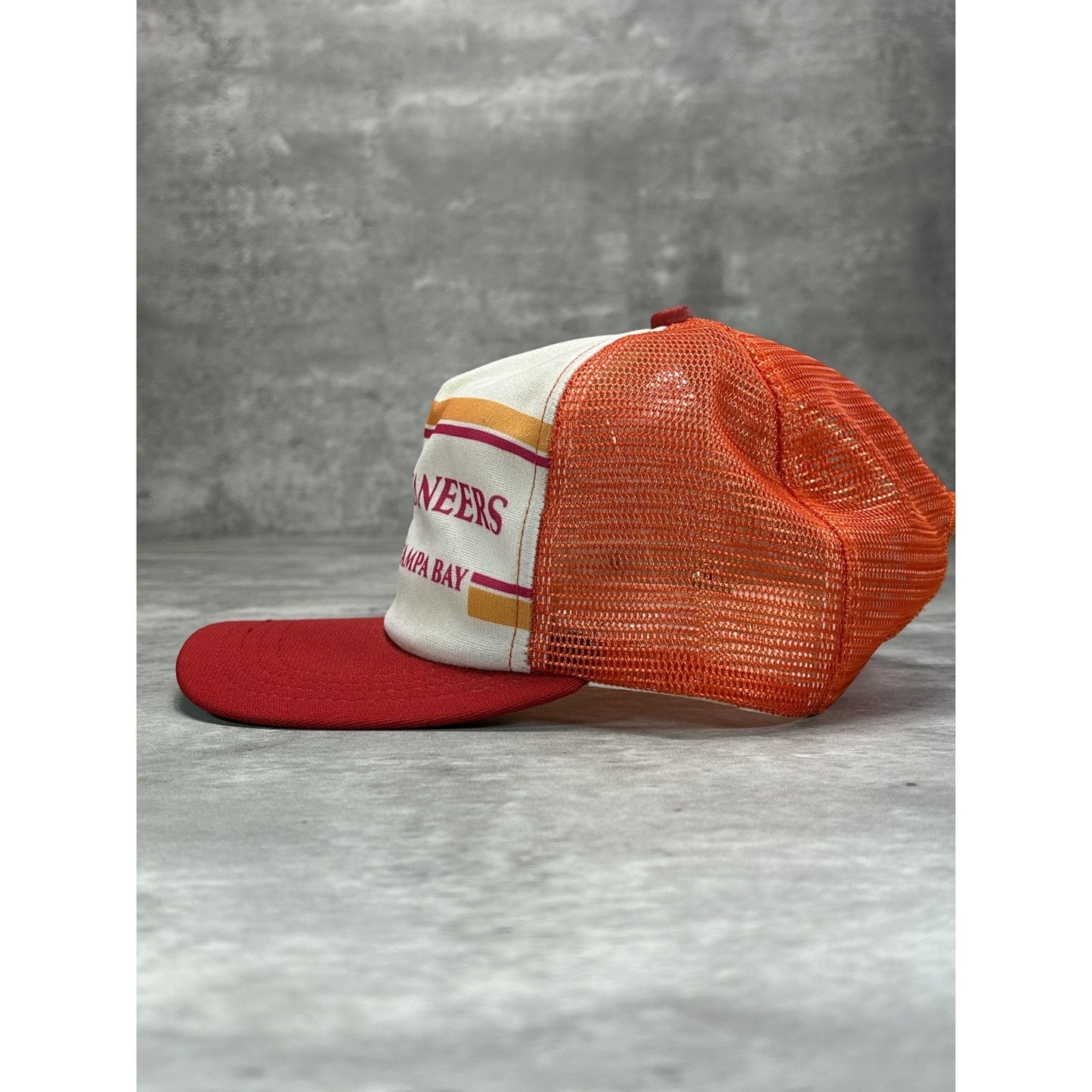 Vintage 1980s Tampa Bay Buccaneers NFL Graphic Trucker Snapback Hat OSFA