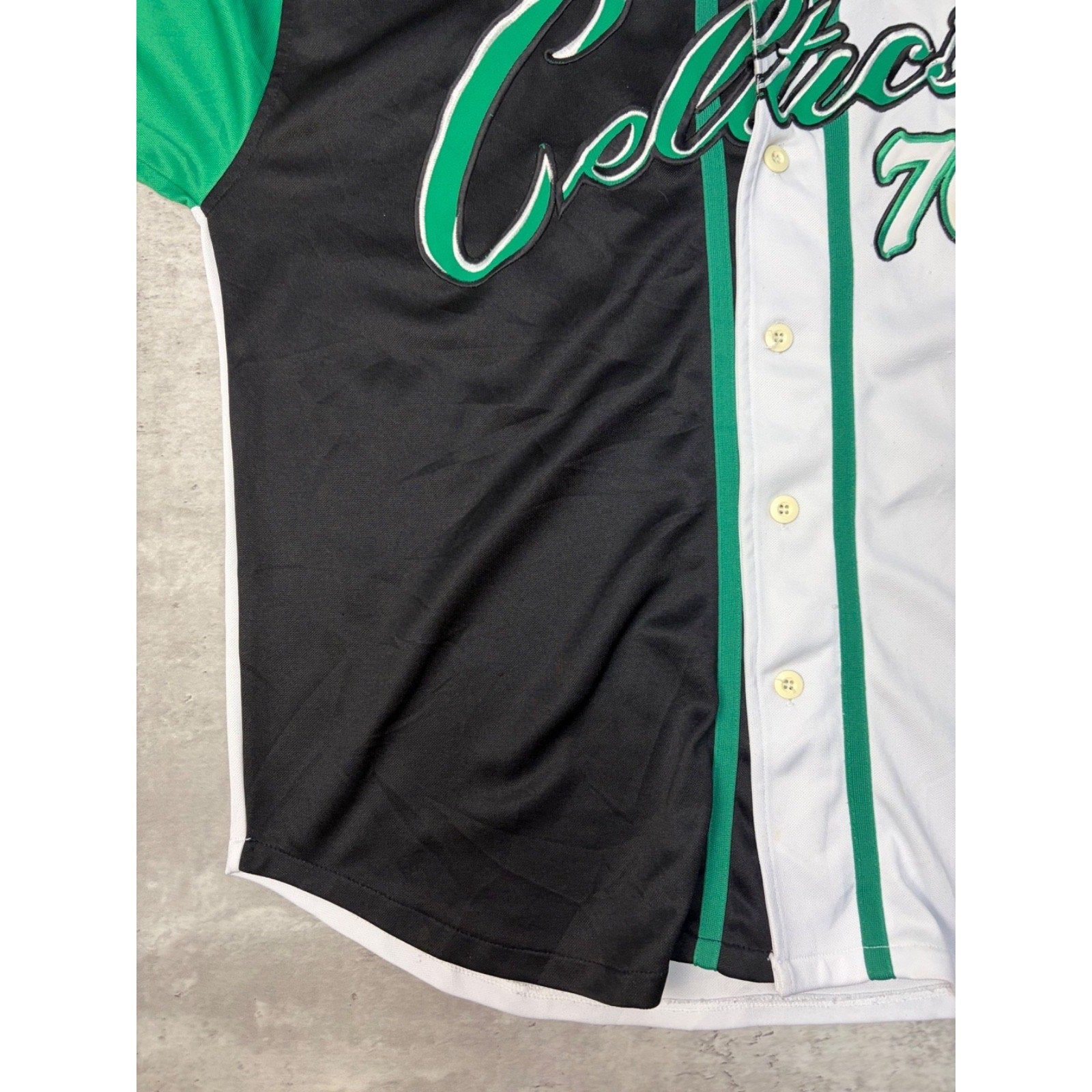 Vintage Boston Celtics #70 Embroidered Script Spellout Baseball Jersey Size XL