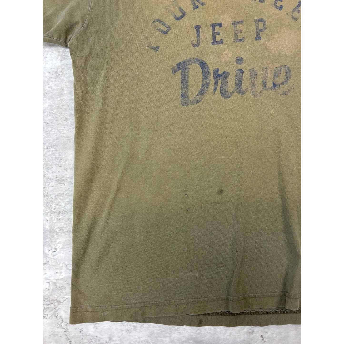 Vintage Jeep Four Wheel Drive Graphic Spellout Car T-Shirt Size Medium Green