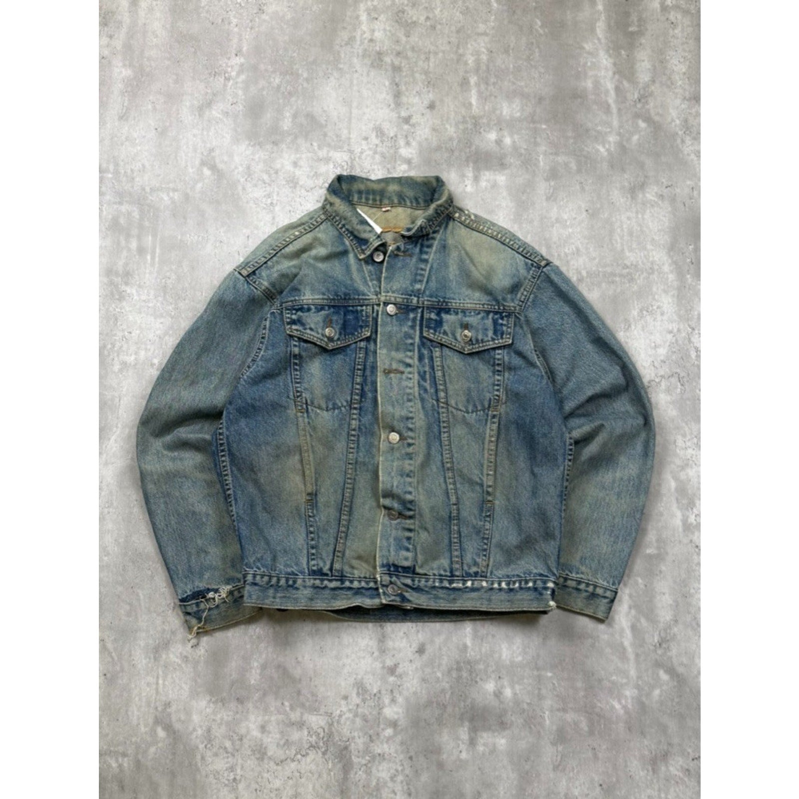 Vintage Levis Light Wash Denim Type 3 Trucker Jacket Size Medium