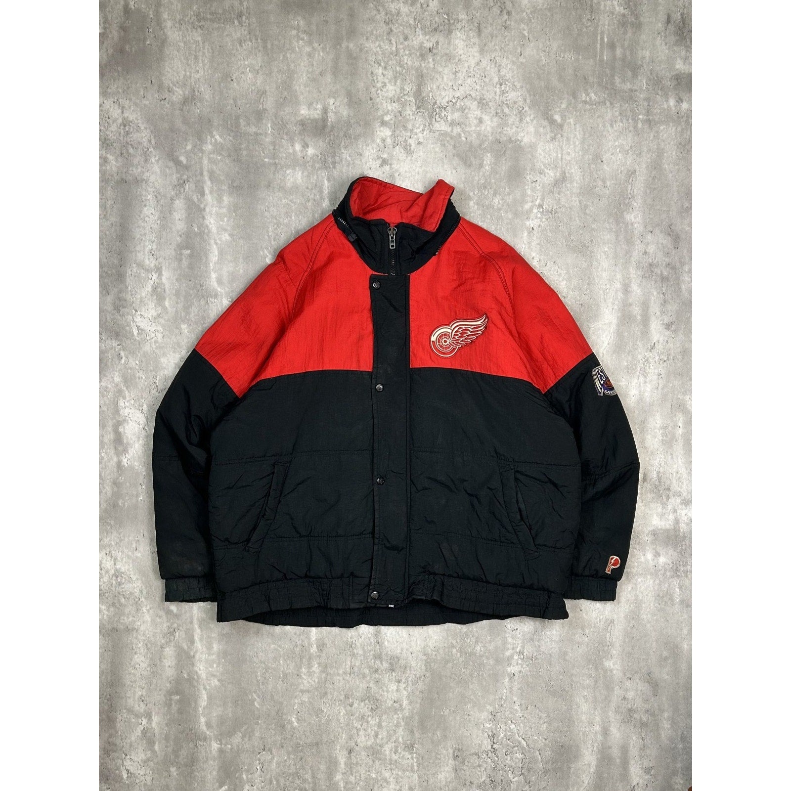 Vintage 90s Detroit Red Wings NHL Insulated Full Zip Hockey Jacket Size XL