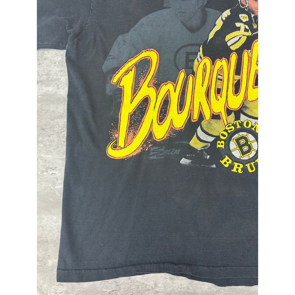 Vintage 90s Ray Bourque #77 Boston Bruins NHL Player Graphic T-Shirt Size Large