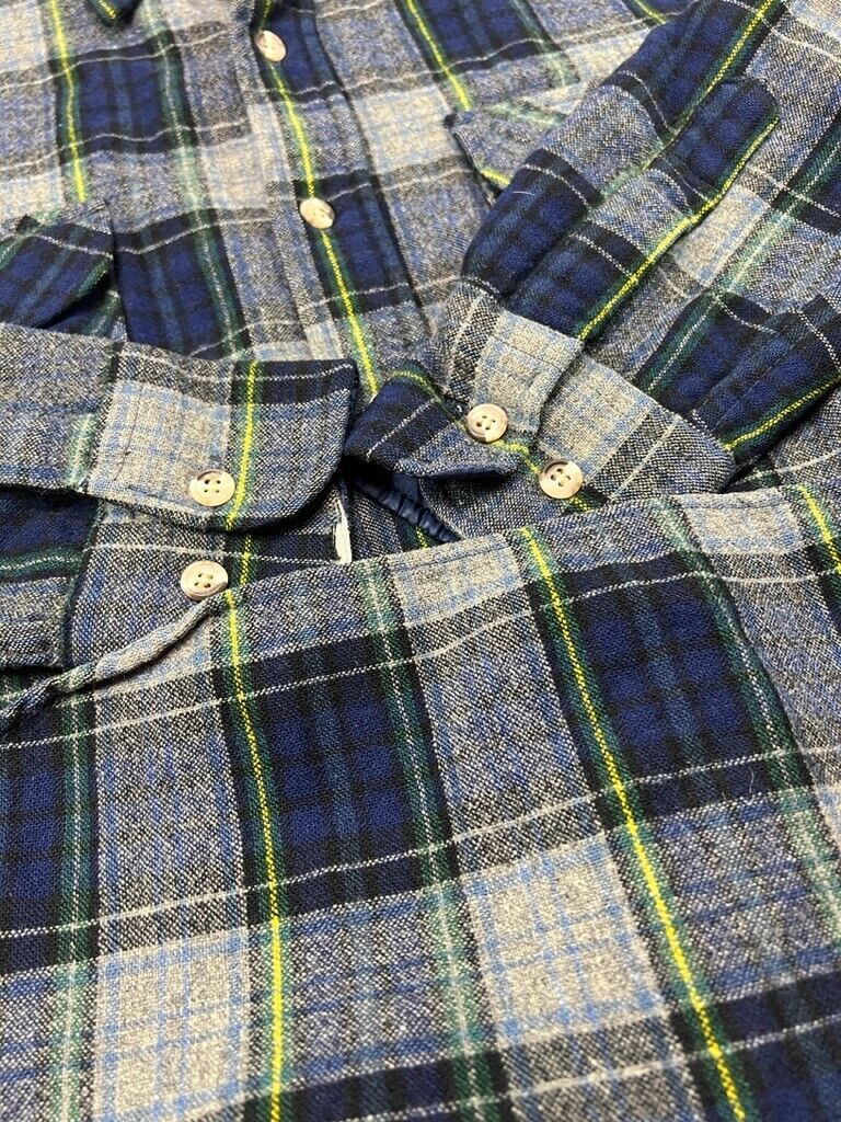 Vintage 90s St. Johns Bay Double Pocket Wool Flannel Button Up Shirt Size Medium