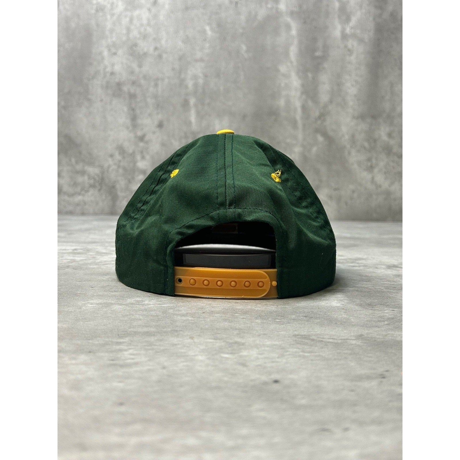 Vintage 90s Green Bay Packers NFL Embroidered Logo Football Snapback Hat OSFA