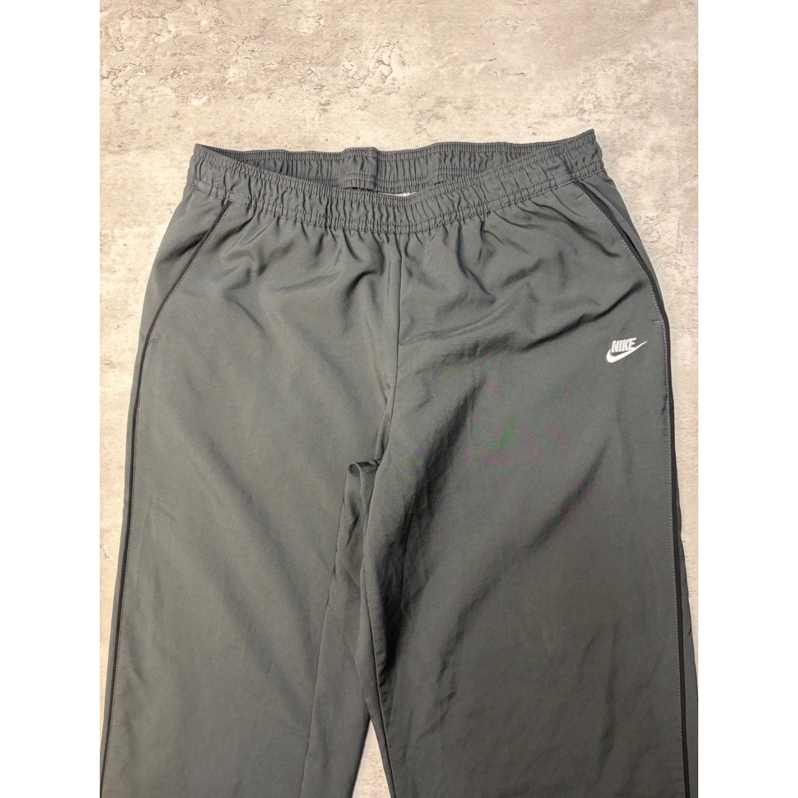 Nike Fit Embroidered Swoosh Spellout Logo Nylon Track Pants Size Medium YOUTH