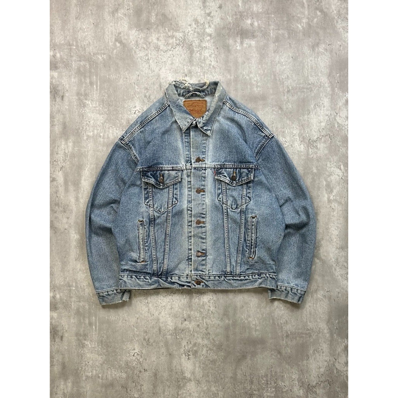 Vintage 90s Levis Red Tab Light Wash Denim Type 3 Trucker Jacket Size Large