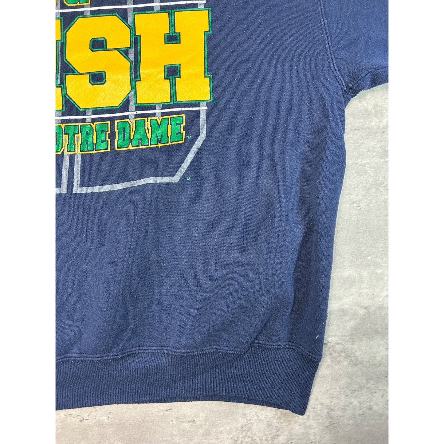 Vintage 90s Notre Dame Fighting Irish NCAA Big Graphic Sweatshirt Size XL