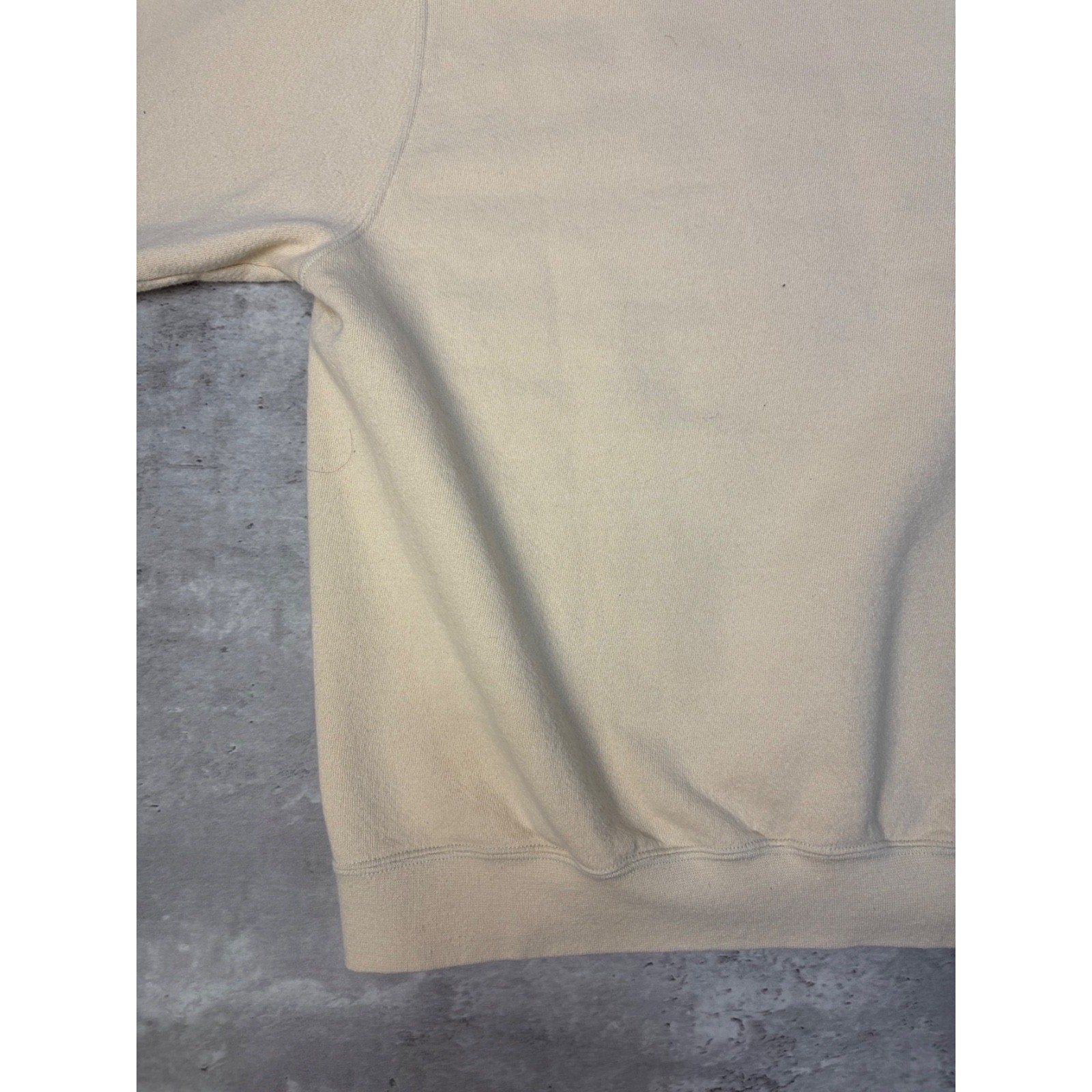 Vintage 2000s Nike Embroidered Mini Swoosh Cream Crewneck Sweatshirt Size Large