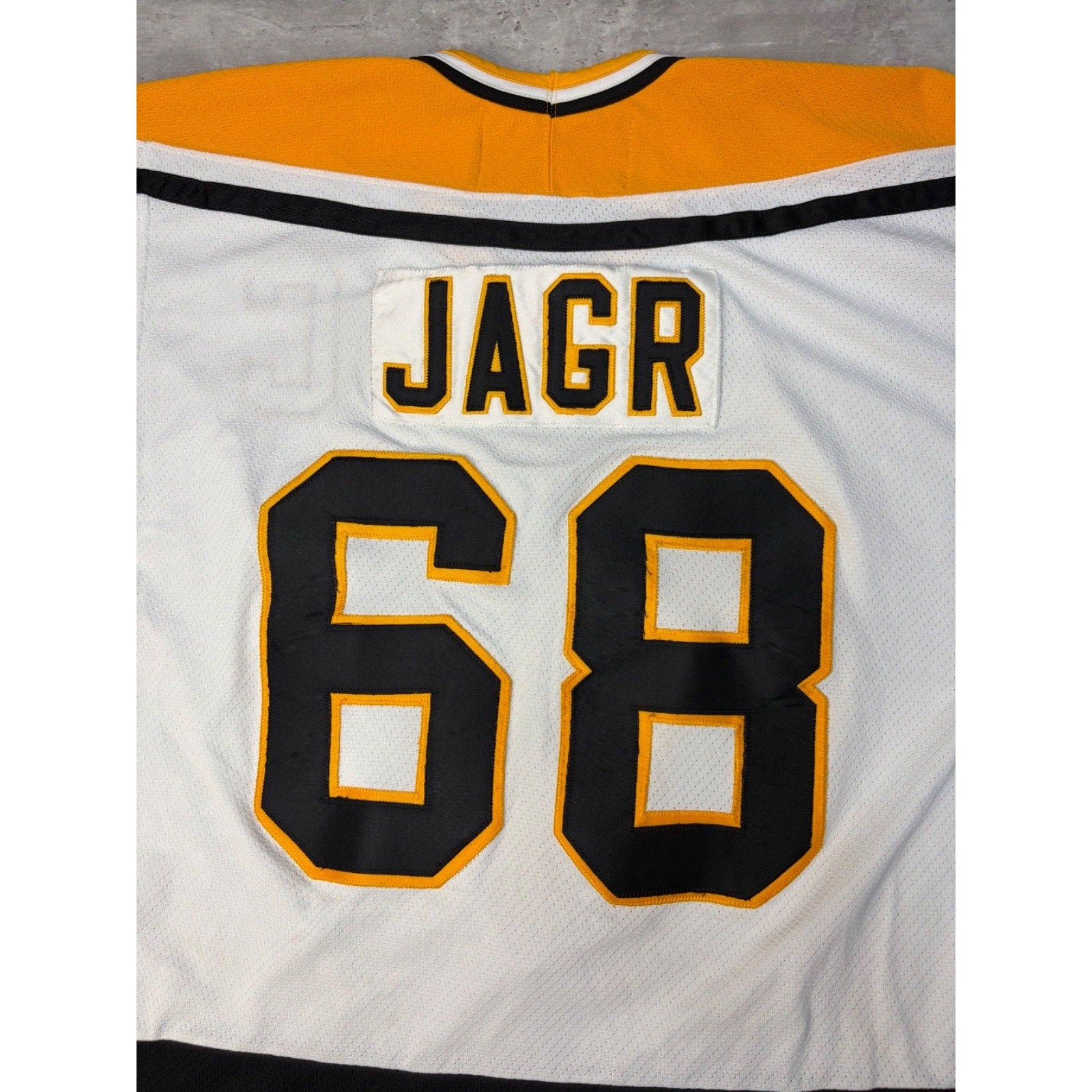 Vintage Jaromir Jagr #68 Pittsburgh Penguins NHL CCM Hockey Jersey Size Large