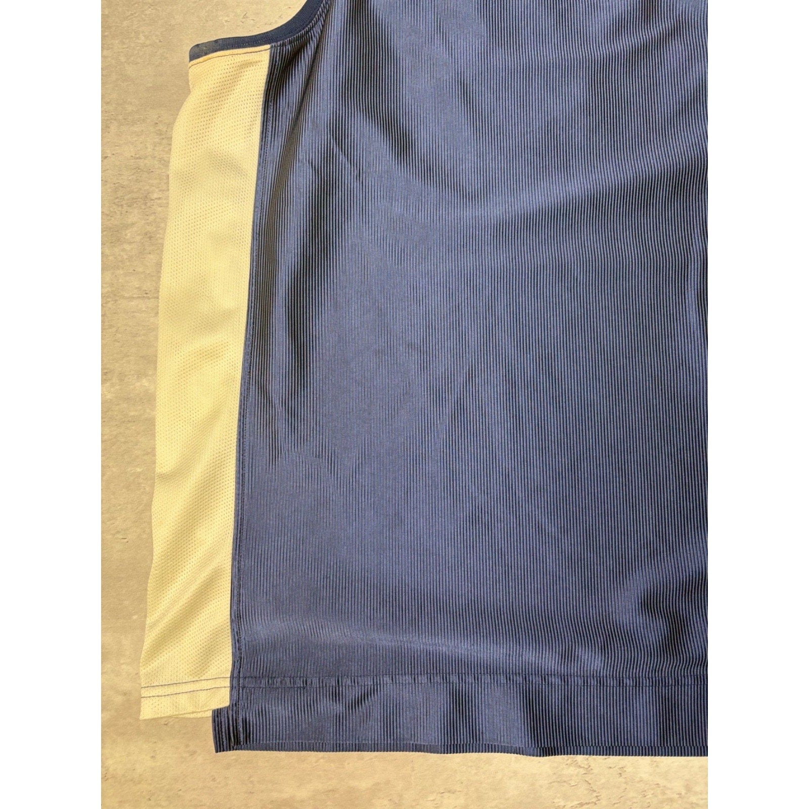 Vintage Y2K Nike Embroidered Spellout Basketball Jersey Size XL
