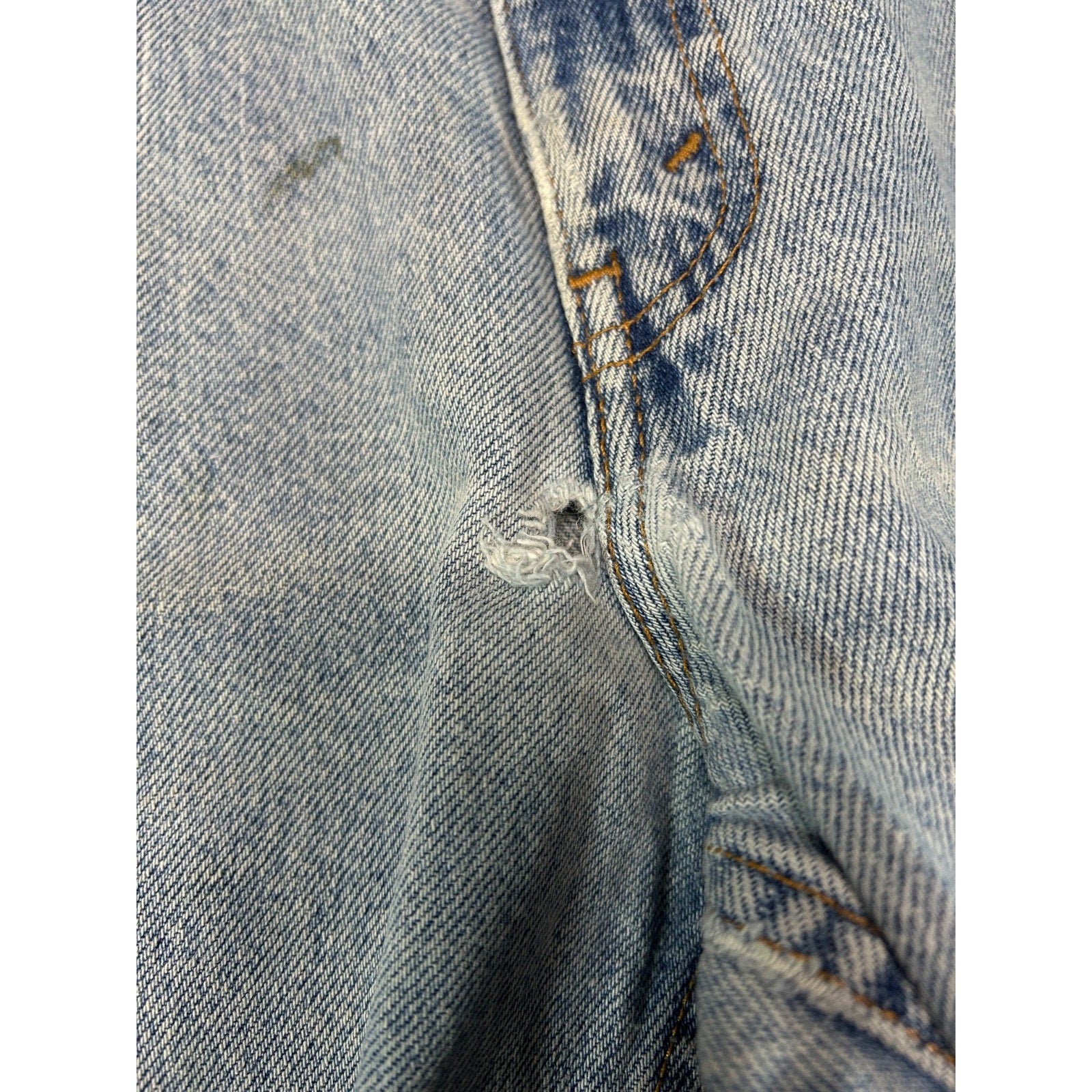 Vintage 90s Levis 560 Red Tab Light Wash Denim Pants Size 37