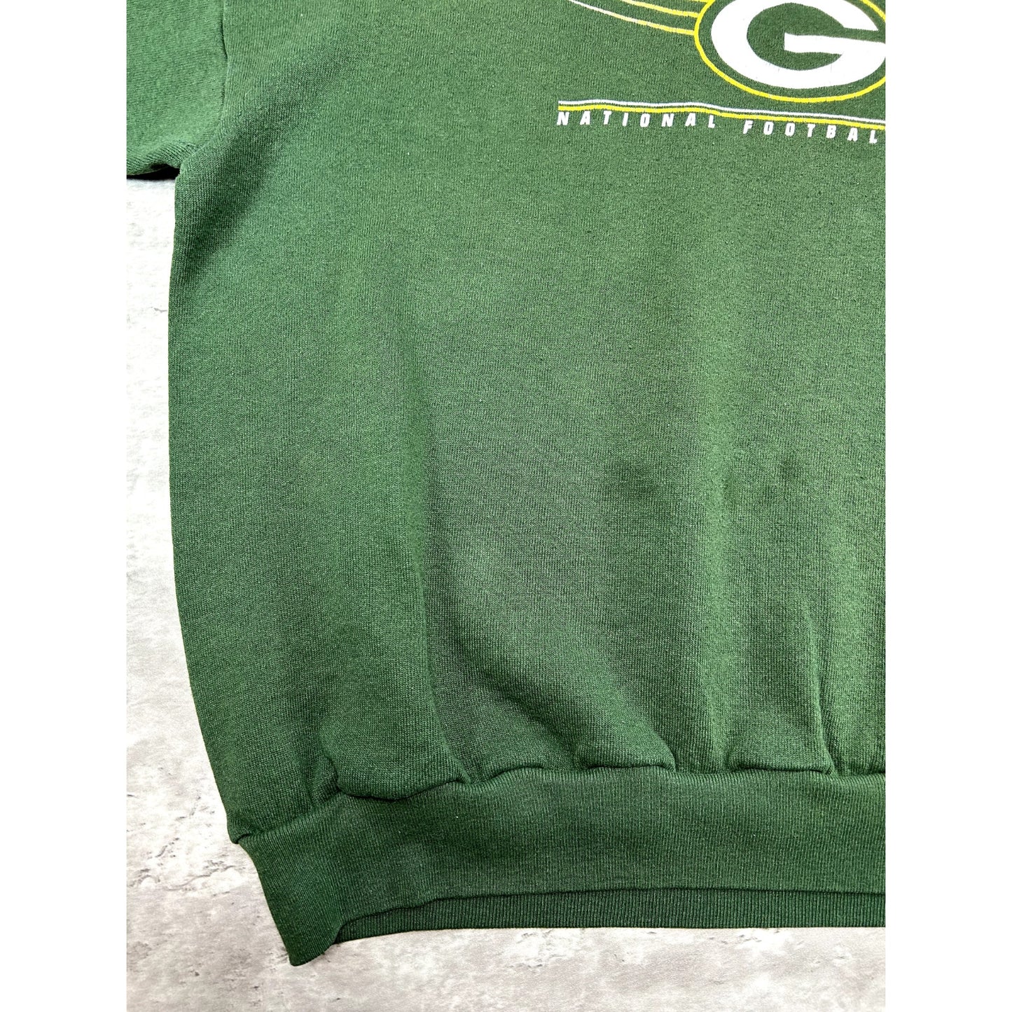 Vintage 90s Green Bay Packers NFL Graphic Spellout Logo Sweatshirt Size XL Green