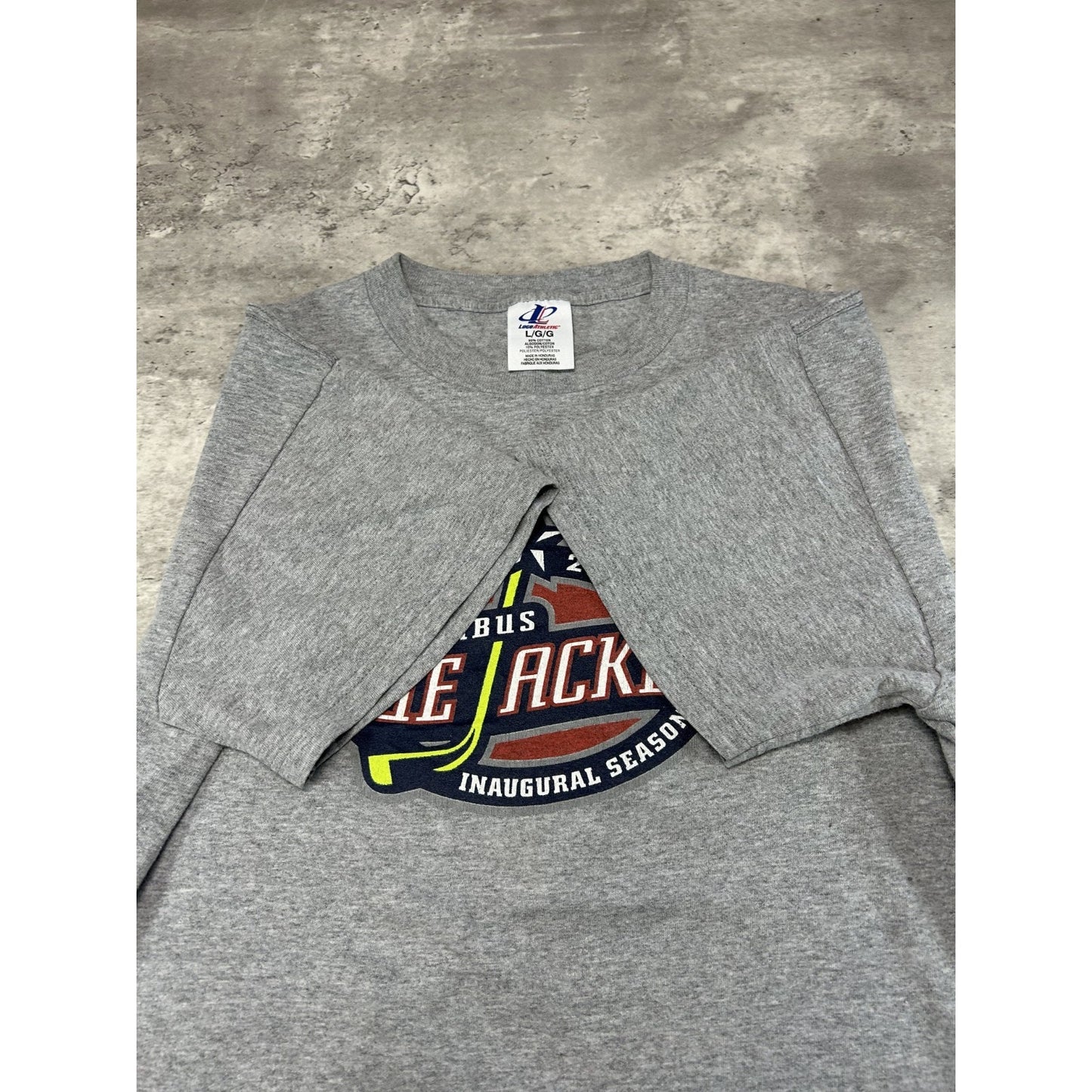 Vintage 2001 Columbus Blue Jackets NHL Inaugural Season Graphic T-Shirt Sz Large