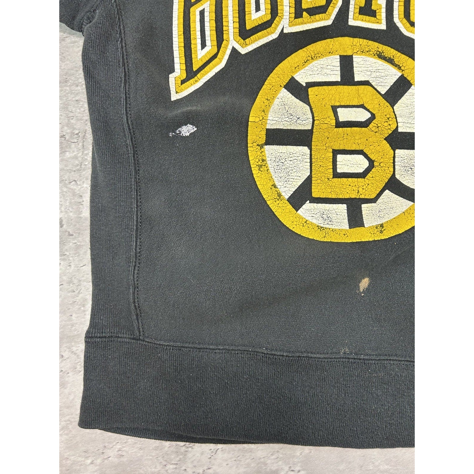 Vintage 90s Boston Bruins NHL Embroidered Spellout Logo Sweatshirt Size Small