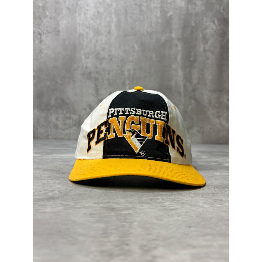 Vintage 90s Pittsburgh Penguins NHL Embroidered Starter Snapback Hat OSFA