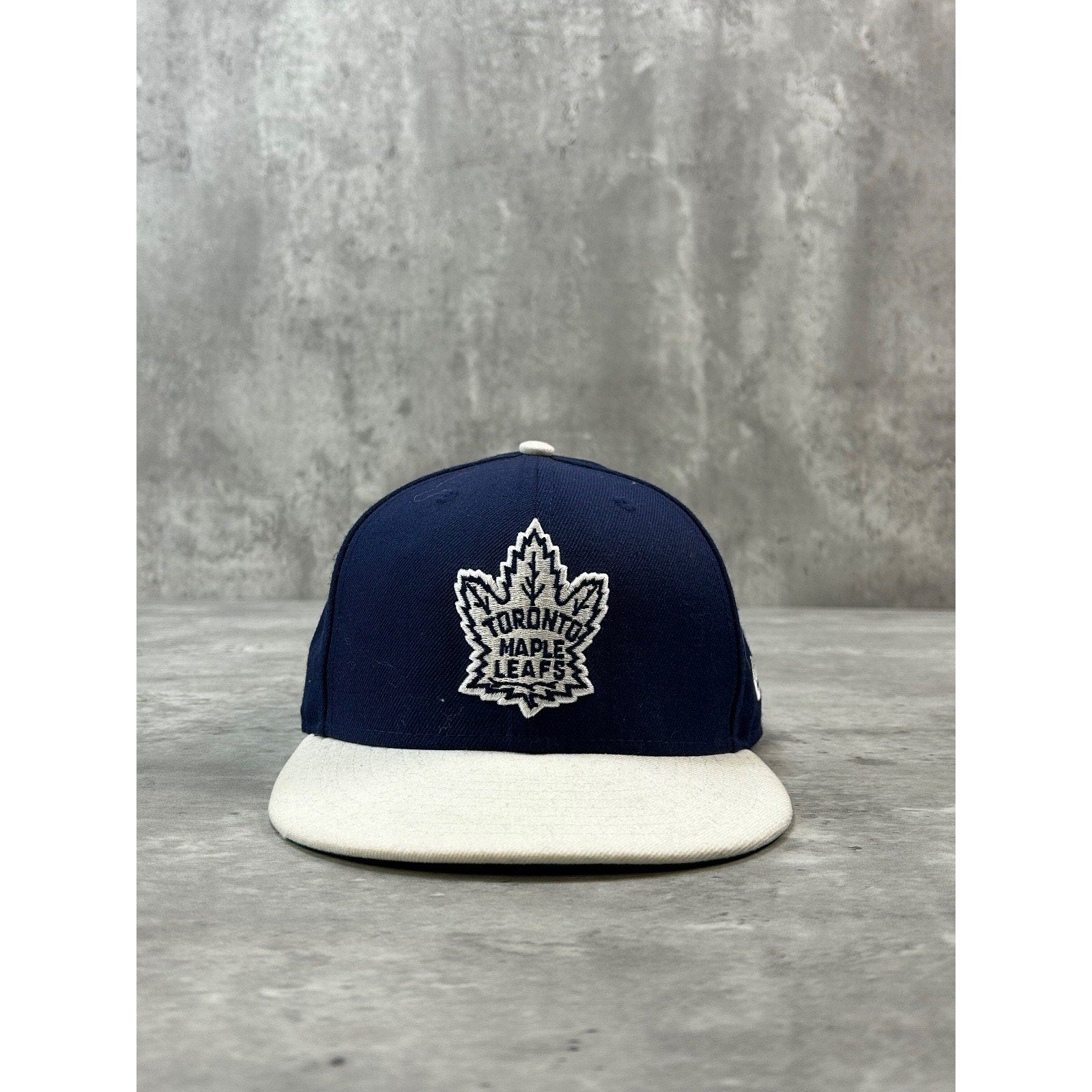 Toronto Maple Leafs NHL Embroidered Retro Logo Hockey Snapback Hat OSFA