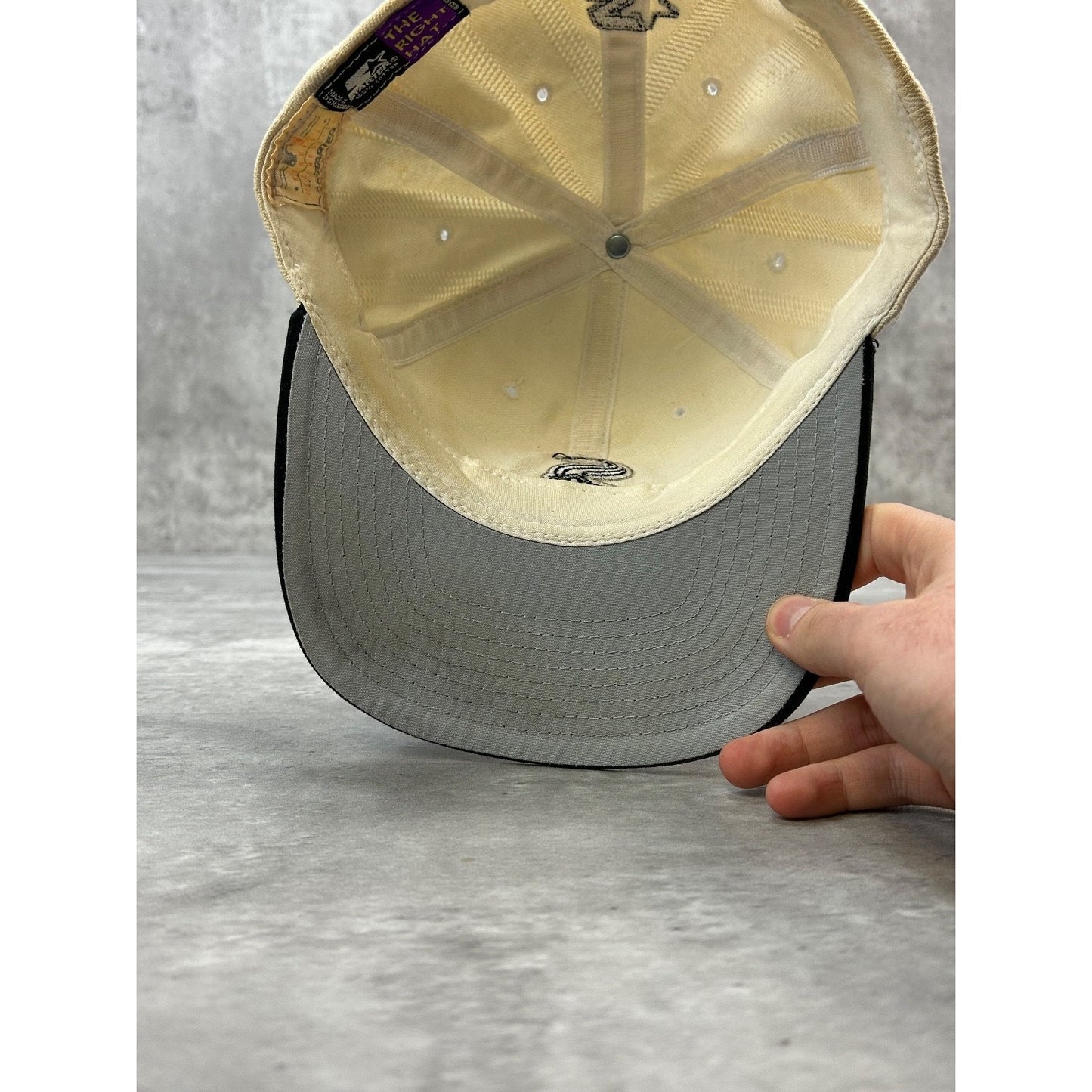 Vintage 90s Chicago White Sox MLB Embroidered Logo Starter Strapback Hat OSFA