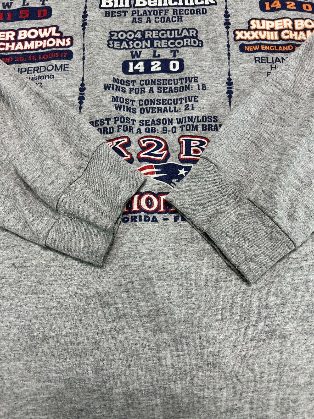 2005 New England Patriots NFL Super Bowl 3x Champs Ring Graphic T-Shirt Size XL