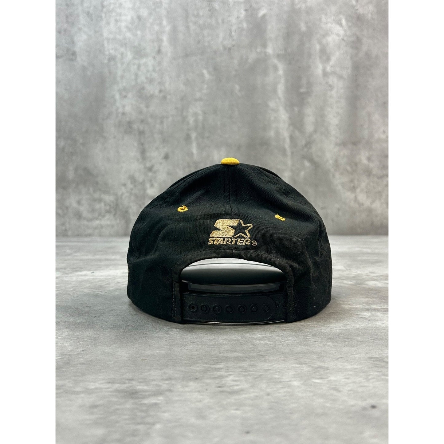 Vintage 90s Pittsburgh Steelers NFL Starter Tailsweep Football Snapback Hat OSFA