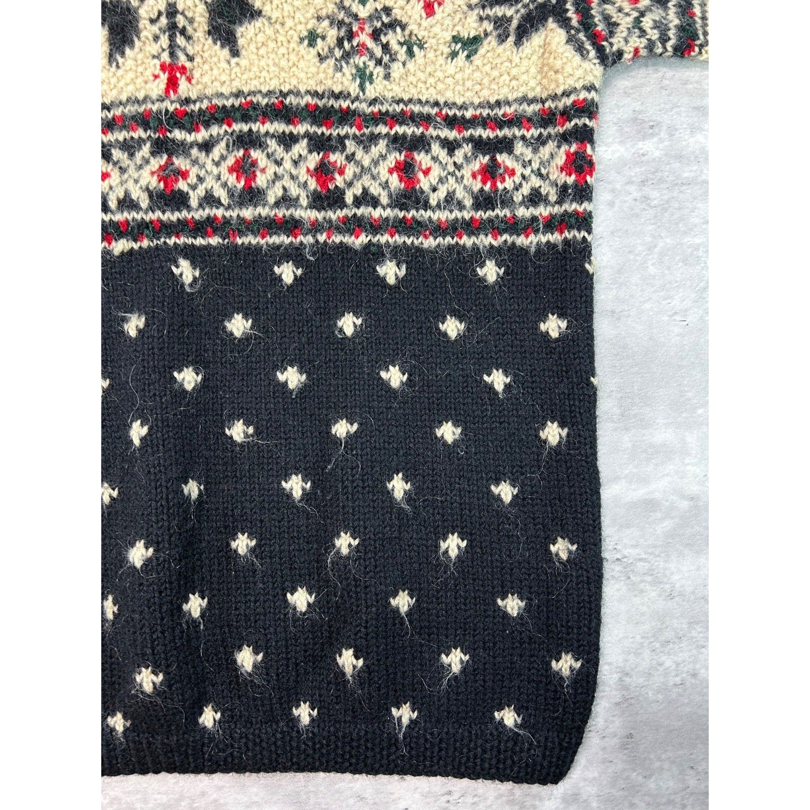 Vintage 80s/90s Snowflake Print Pullover Turtleneck Sweater Size Large
