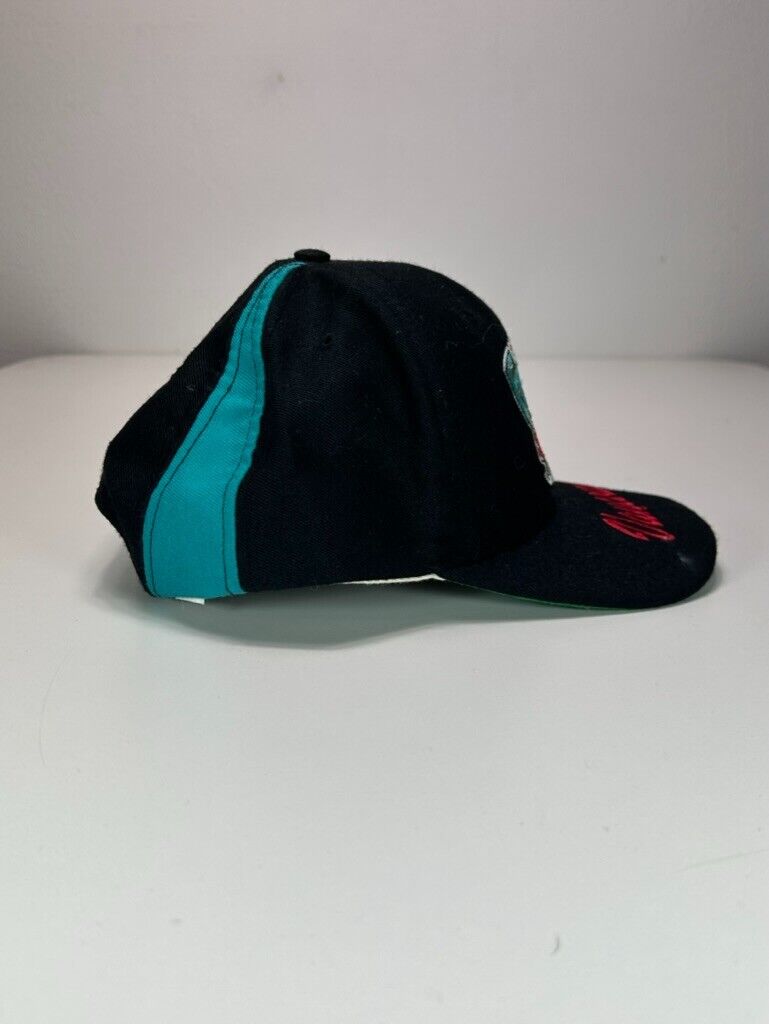 Vintage 90s Vancouver Grizzlies NBA Embroidered Logo Nutmeg Snapback Hat OSFA