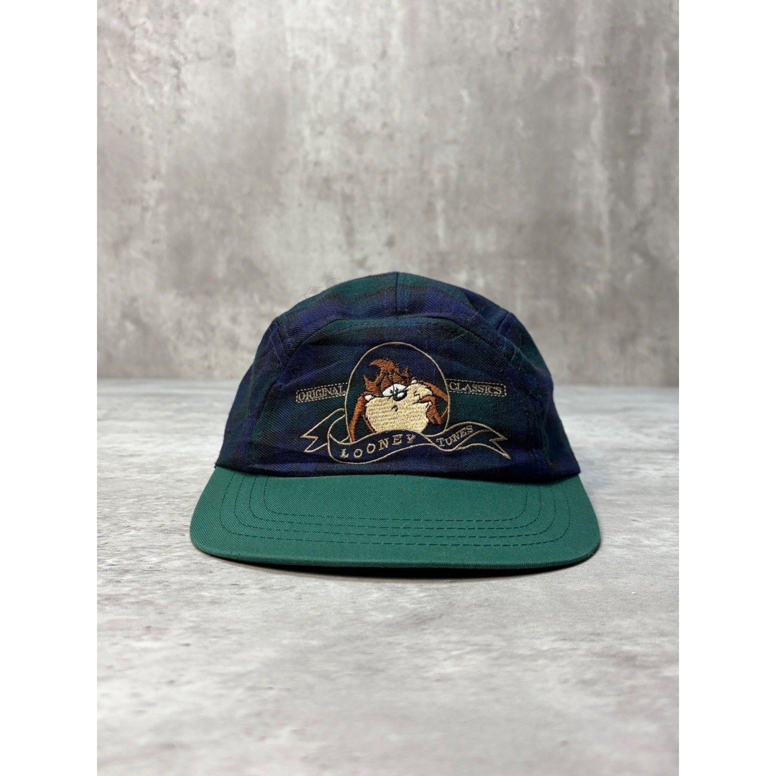 Vintage Looney Tunes Taz Embroidered Character Plaid Flexfit Hat OSFA