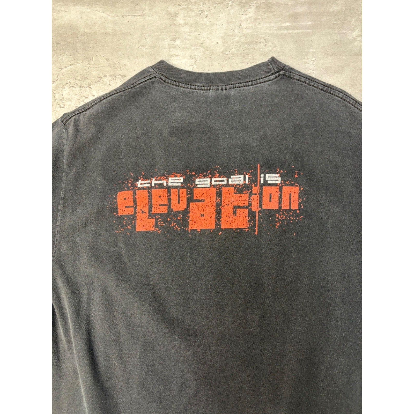Vintage 2001 U2 The Goal Is Elavation Pop Rock Music Band T-Shirt Size Medium