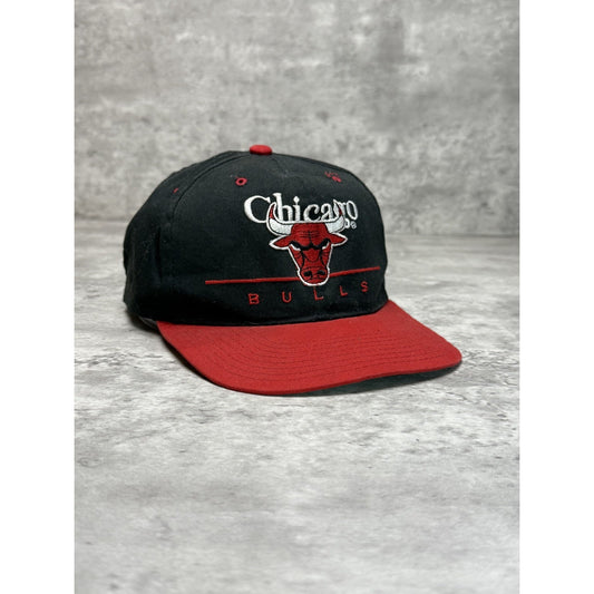 Vintage 90s Chicago Bulls NBA Embroidered Spellout Logo Snapback Hat OSFA