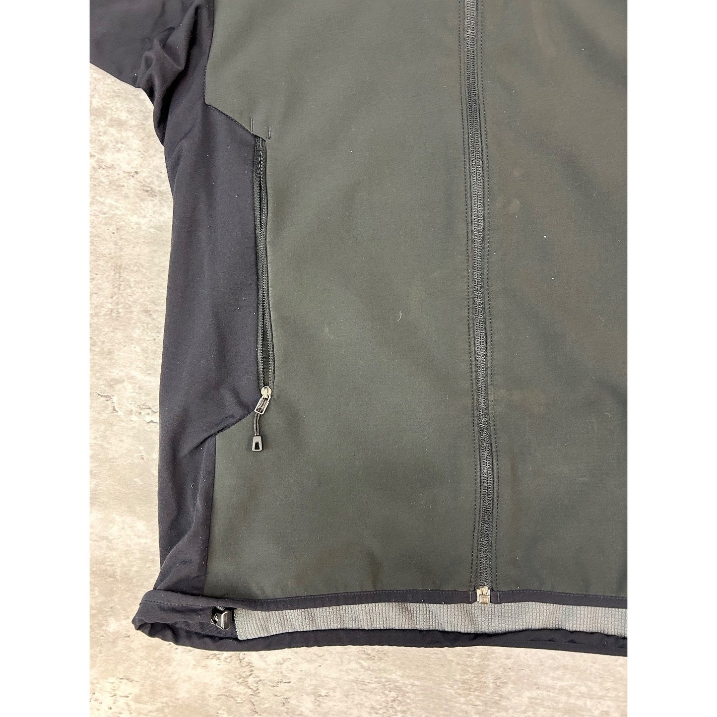 Vintage Patagonia Tonal Spellout Logo Nylon Full Zip Jacket Size Medium Black