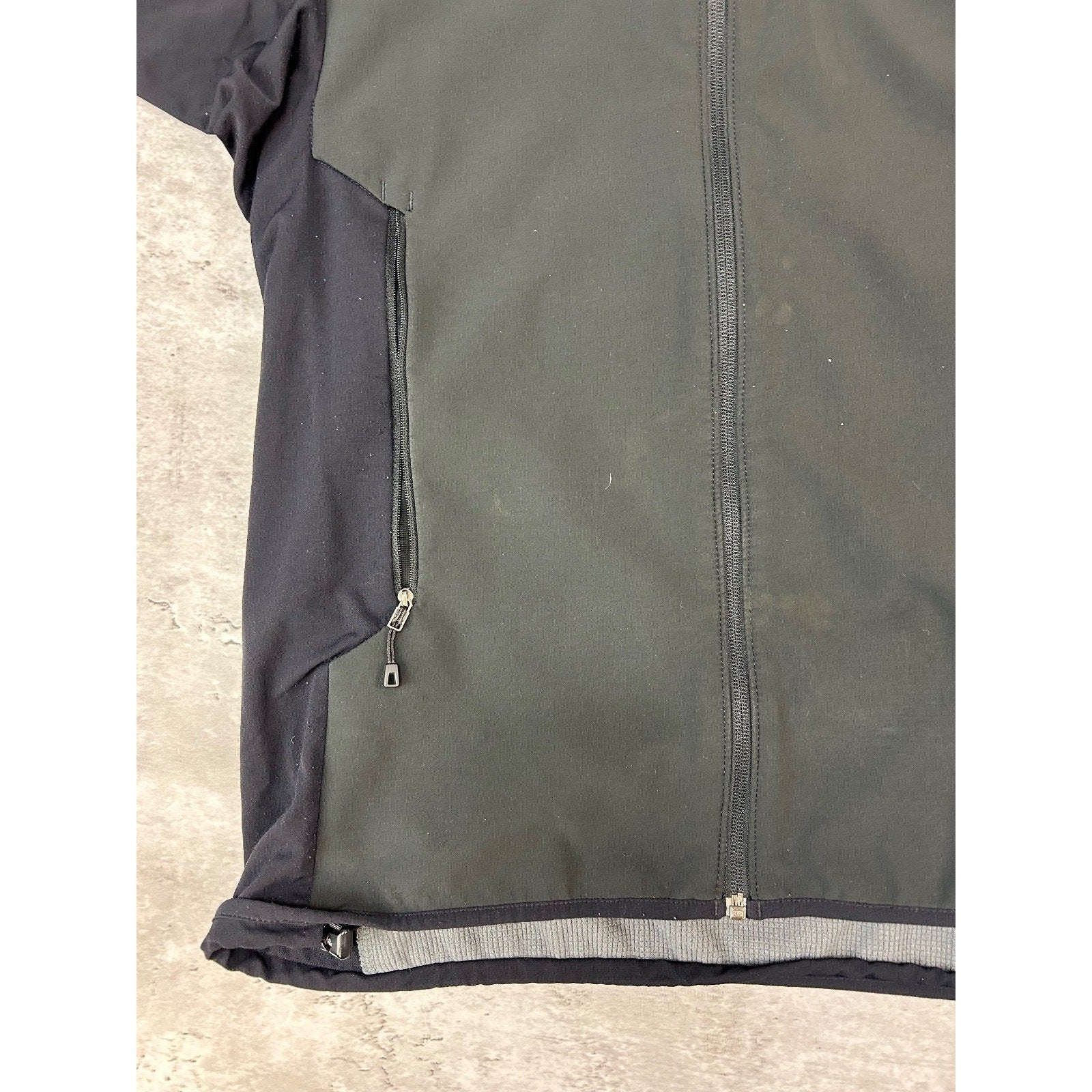 Vintage Patagonia Tonal Spellout Logo Nylon Full Zip Jacket Size Medium Black