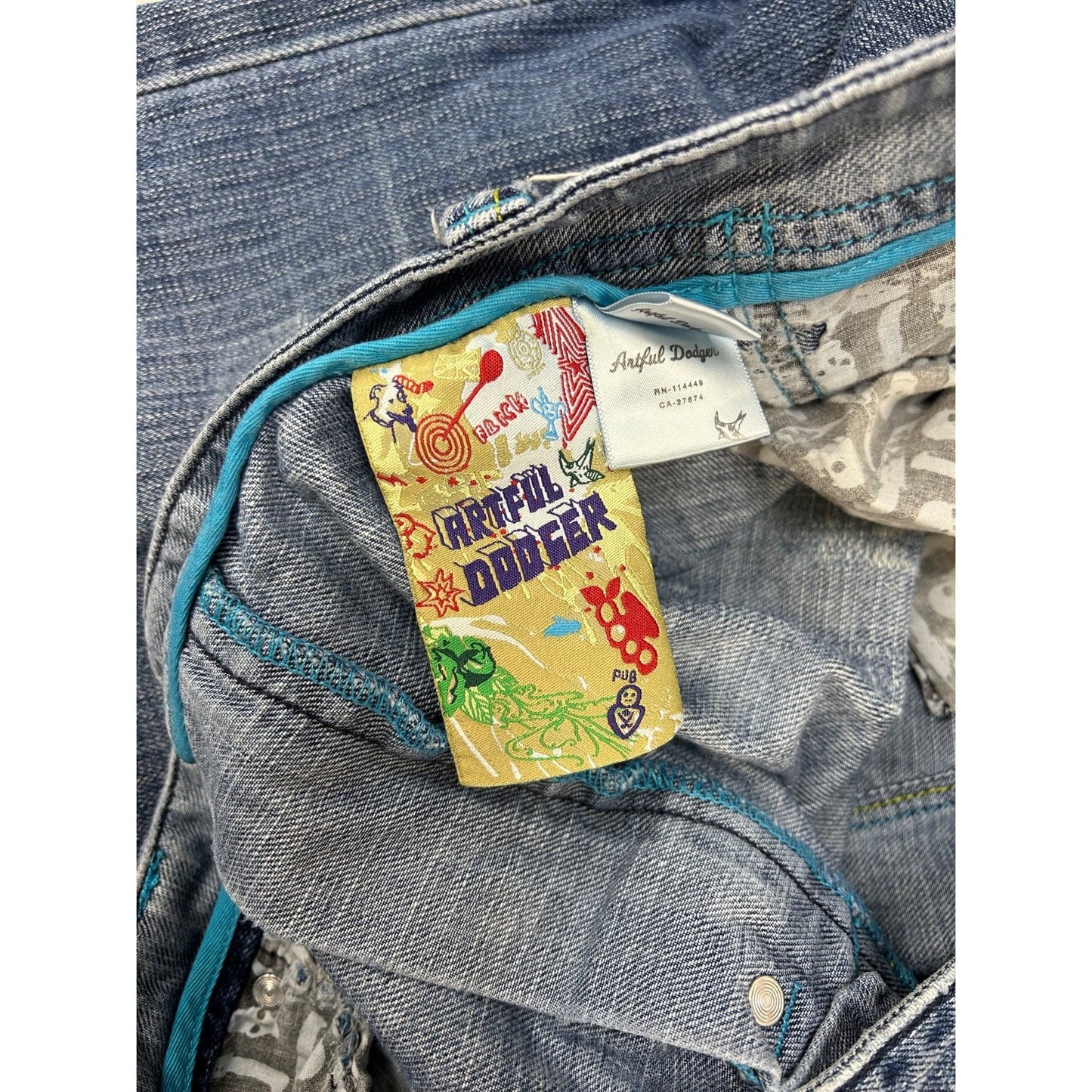 Vintage Y2K Artful Dodger Baggy Fit Medium Wash Denim Skull Pocket Pants Size 42