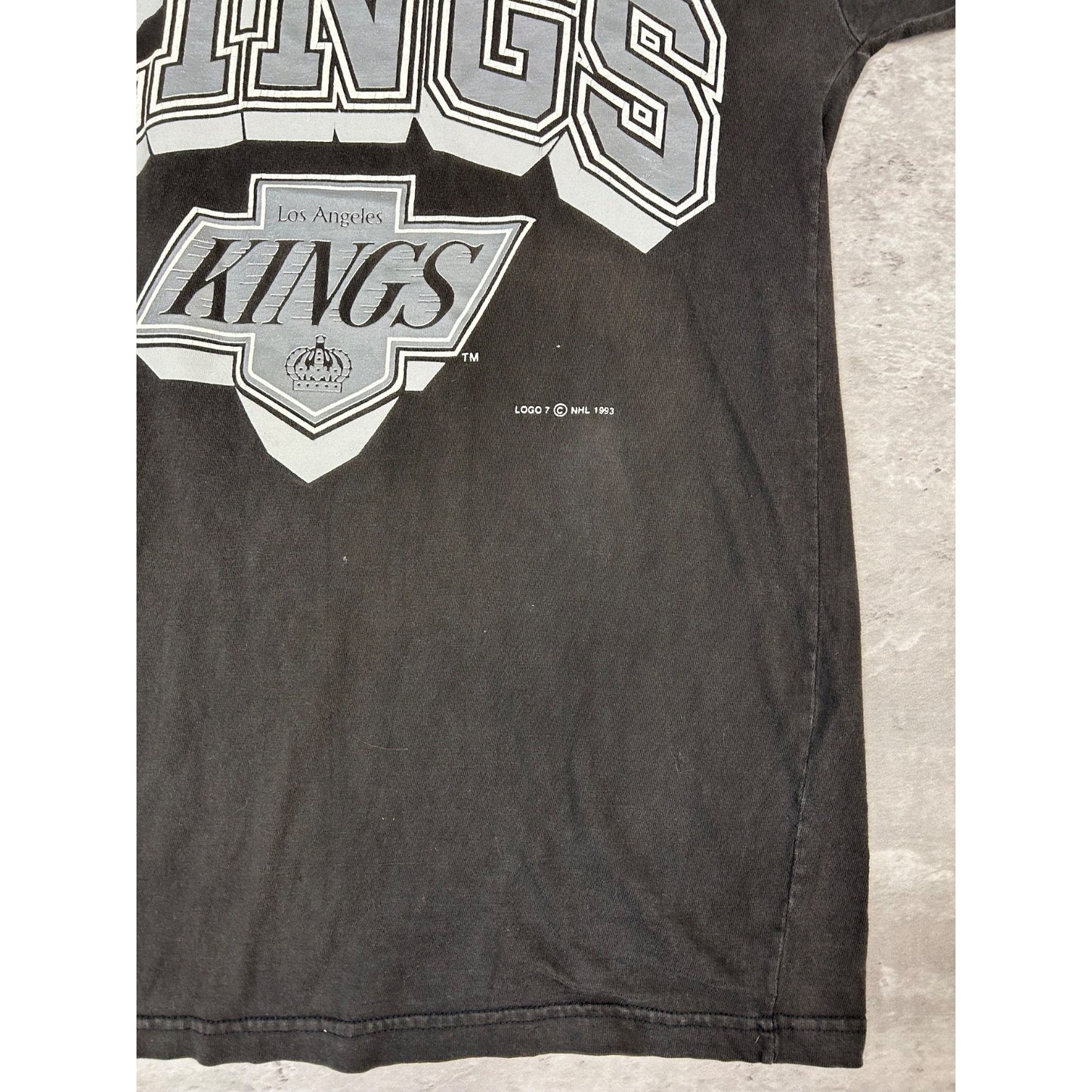 Vintage 1993 Los Angeles Kings NHL Big Graphic Spellout T-Shirt Size Medium