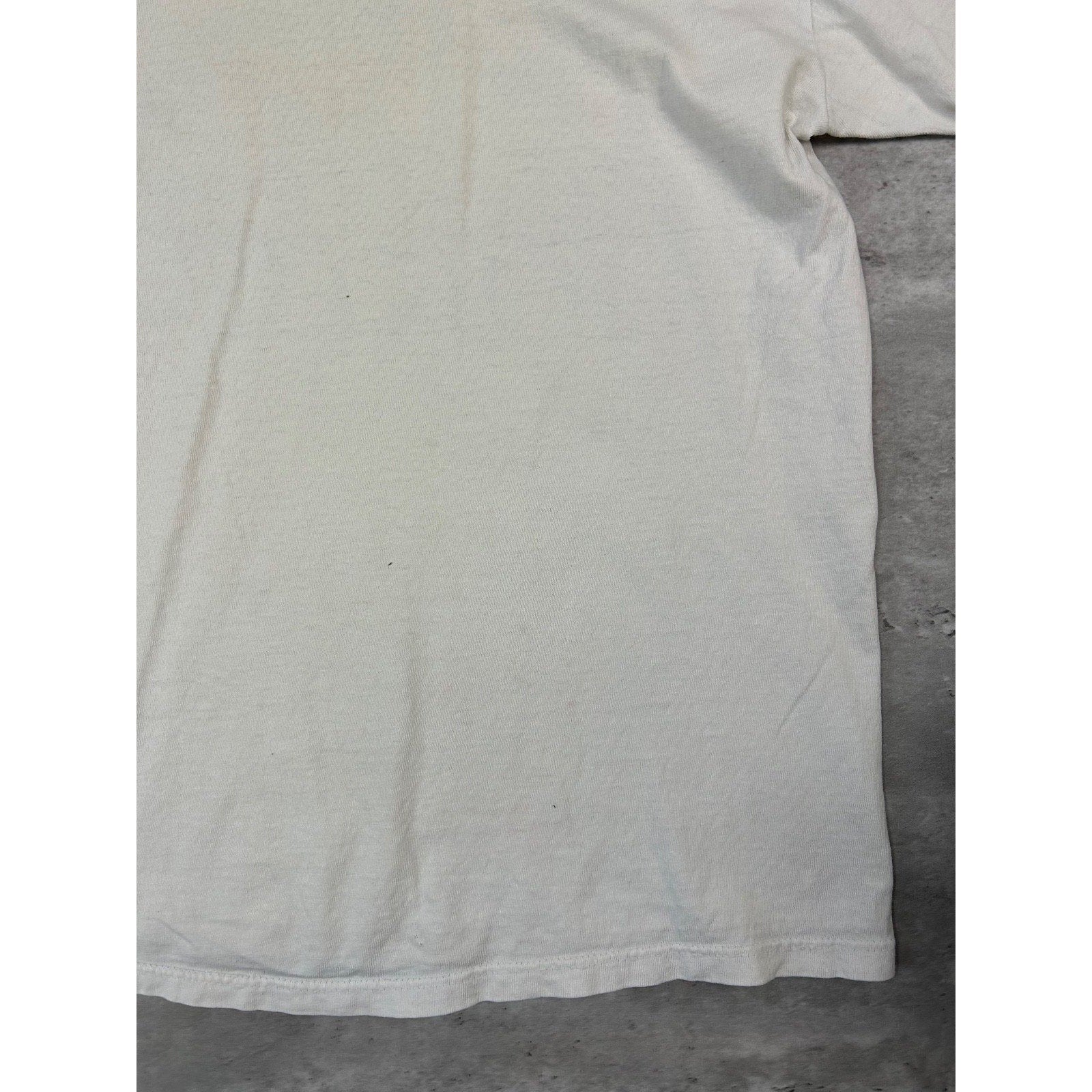 Vintage 90s Hokusai The Great Wave Art Graphic T-Shirt Size Large White