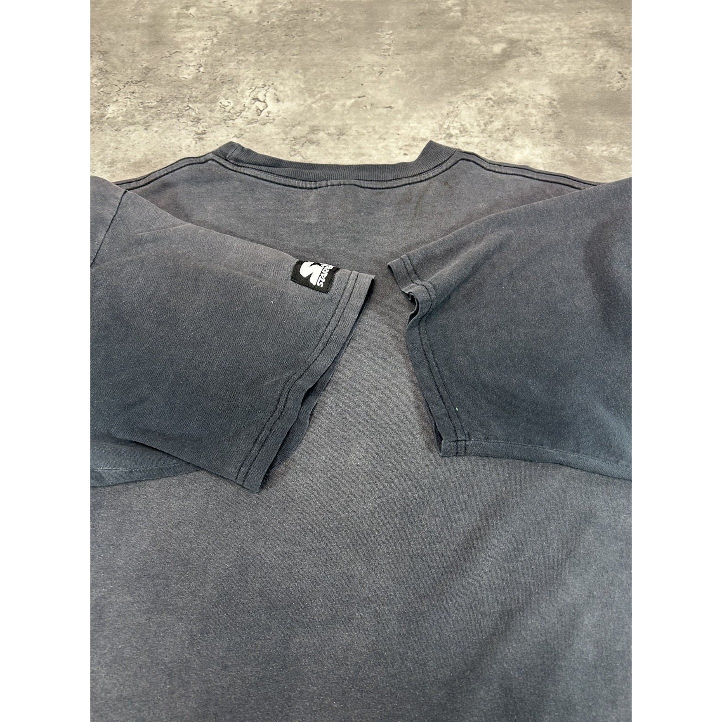 Vintage 90s Starter Graphic Classic Logo Faded T-Shirt Size Large Black