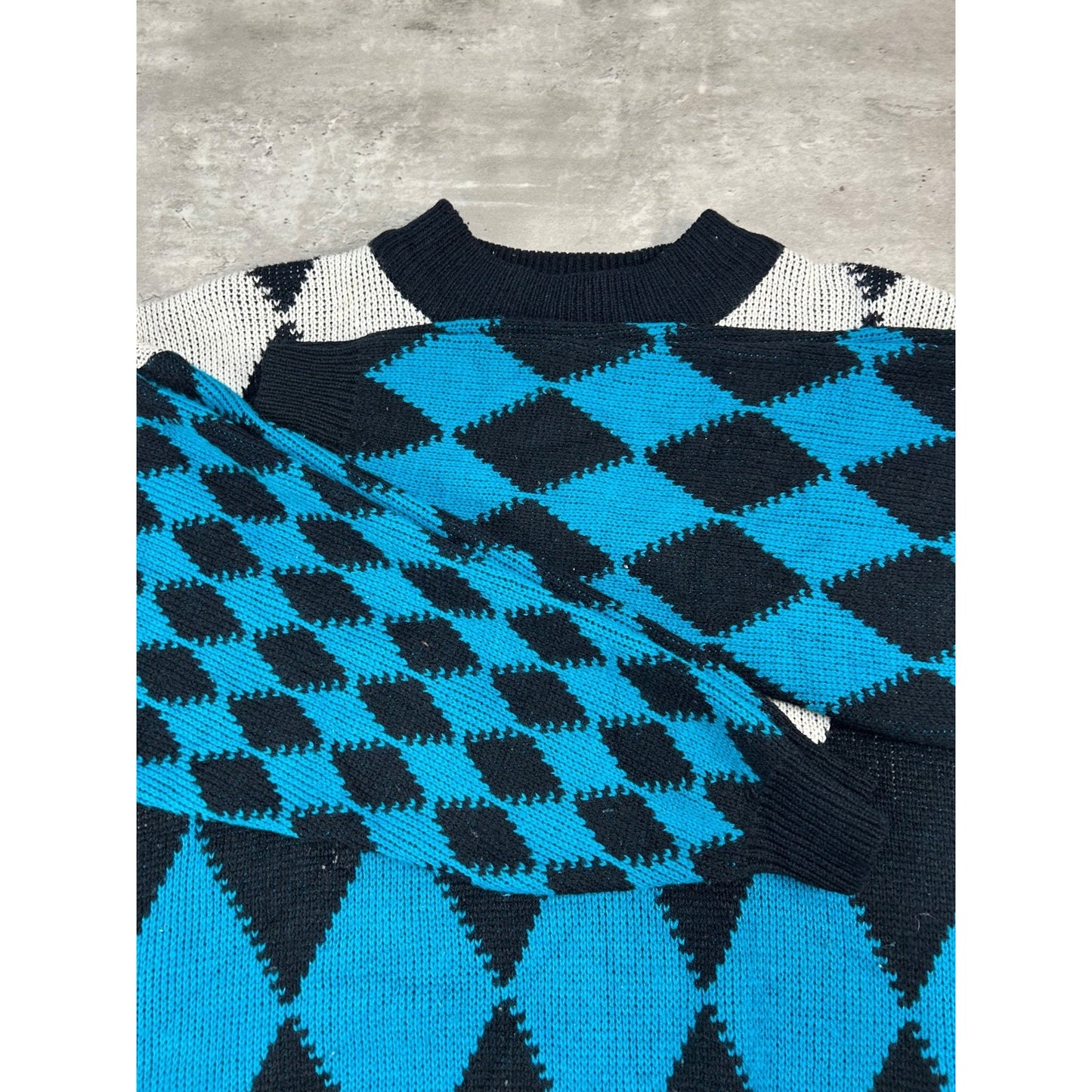 Vintage 80s/90s Yes Diamond Print Pullover Ribbed Knit Sweater Size Medium