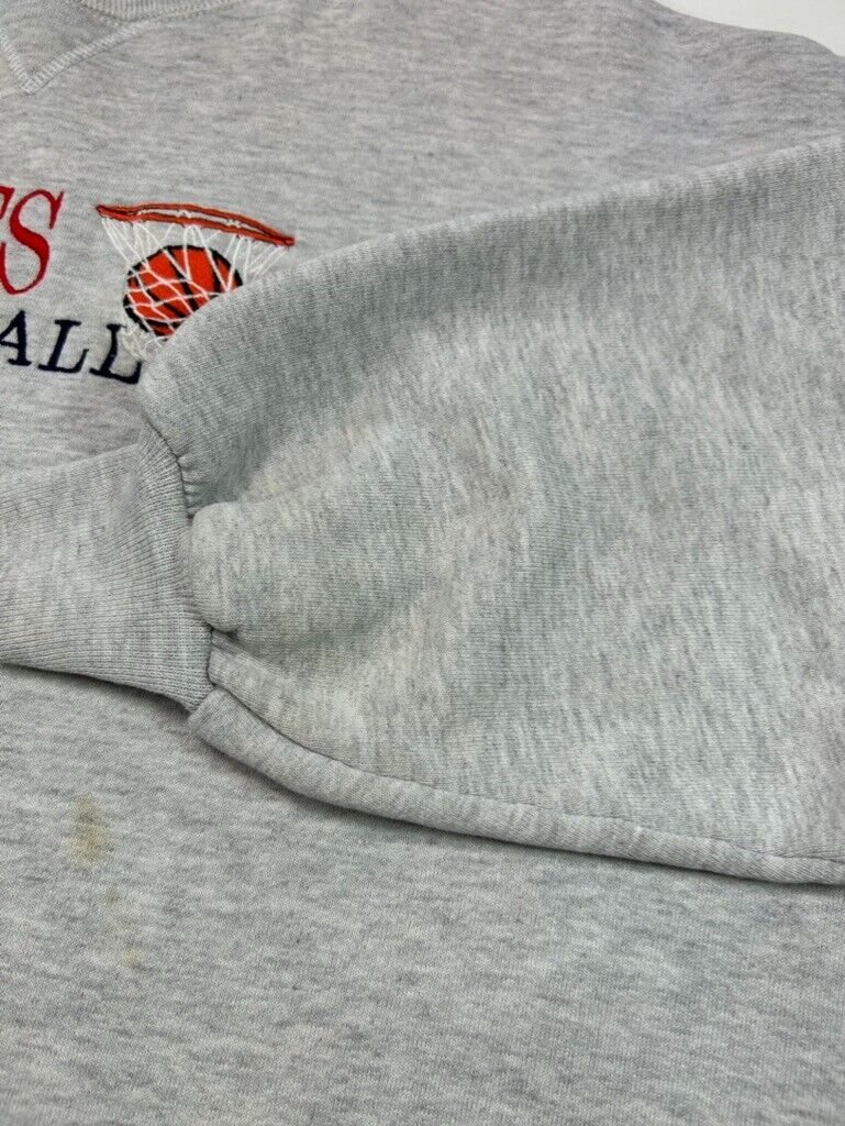 Vintage 90s Dukes Basketball Collegiate Embroidered Spellout Sweatshirt Size XL